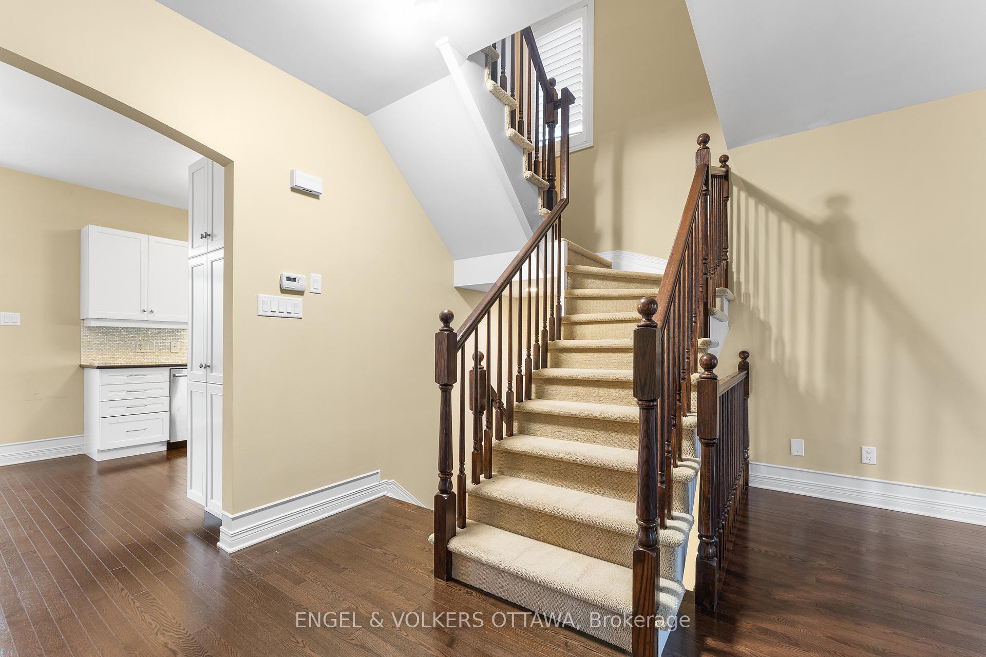 Photo 22 of 212 Accolade Private, Ottawa, Craig Henry/Woodvale — HOMEH