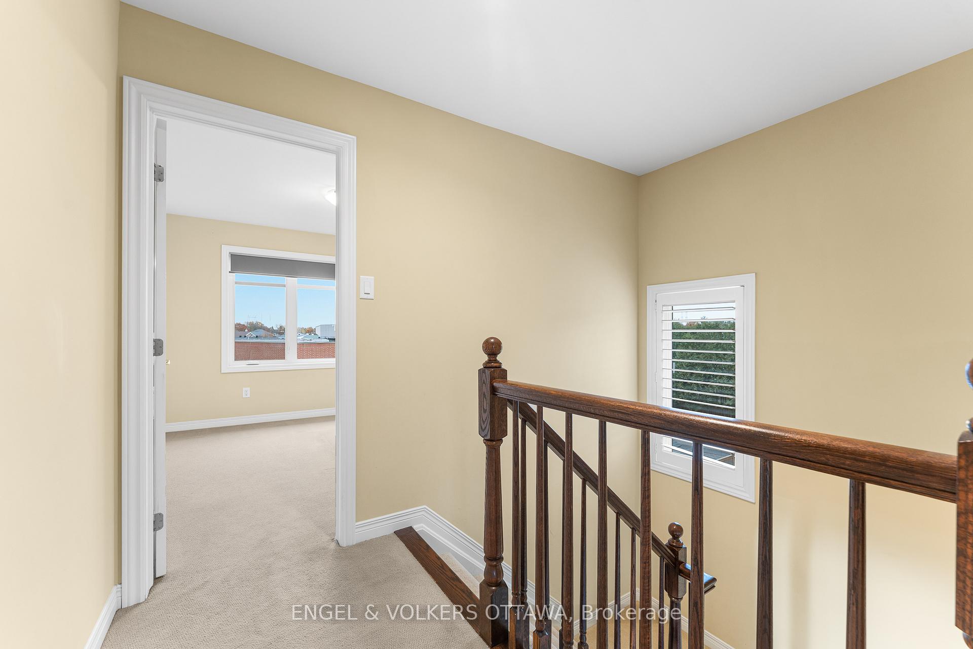 Photo 24 of 212 Accolade Private, Ottawa, Craig Henry/Woodvale — HOMEH