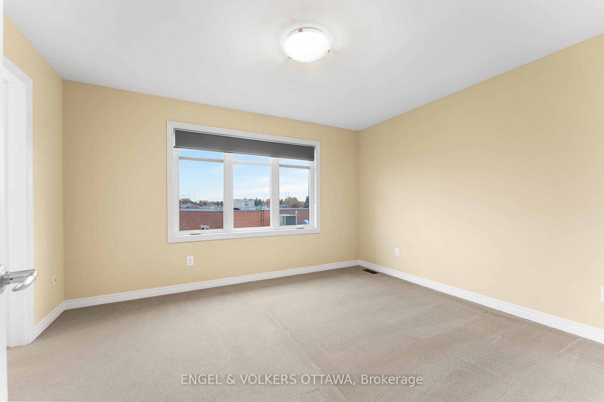 Photo 25 of 212 Accolade Private, Ottawa, Craig Henry/Woodvale — HOMEH