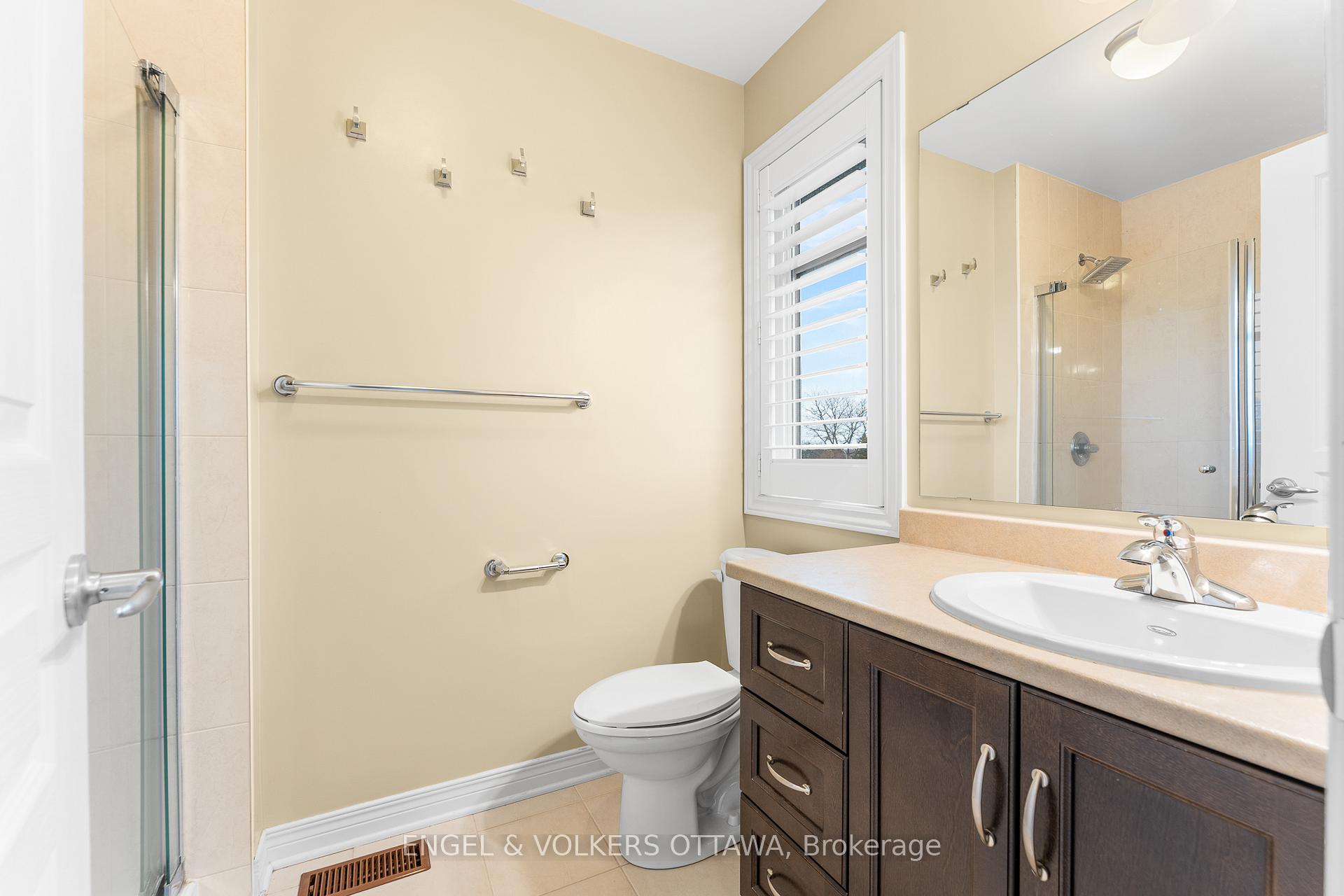 Photo 27 of 212 Accolade Private, Ottawa, Craig Henry/Woodvale — HOMEH