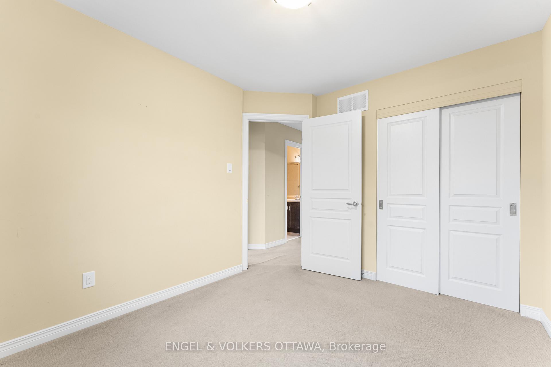 Photo 31 of 212 Accolade Private, Ottawa, Craig Henry/Woodvale — HOMEH