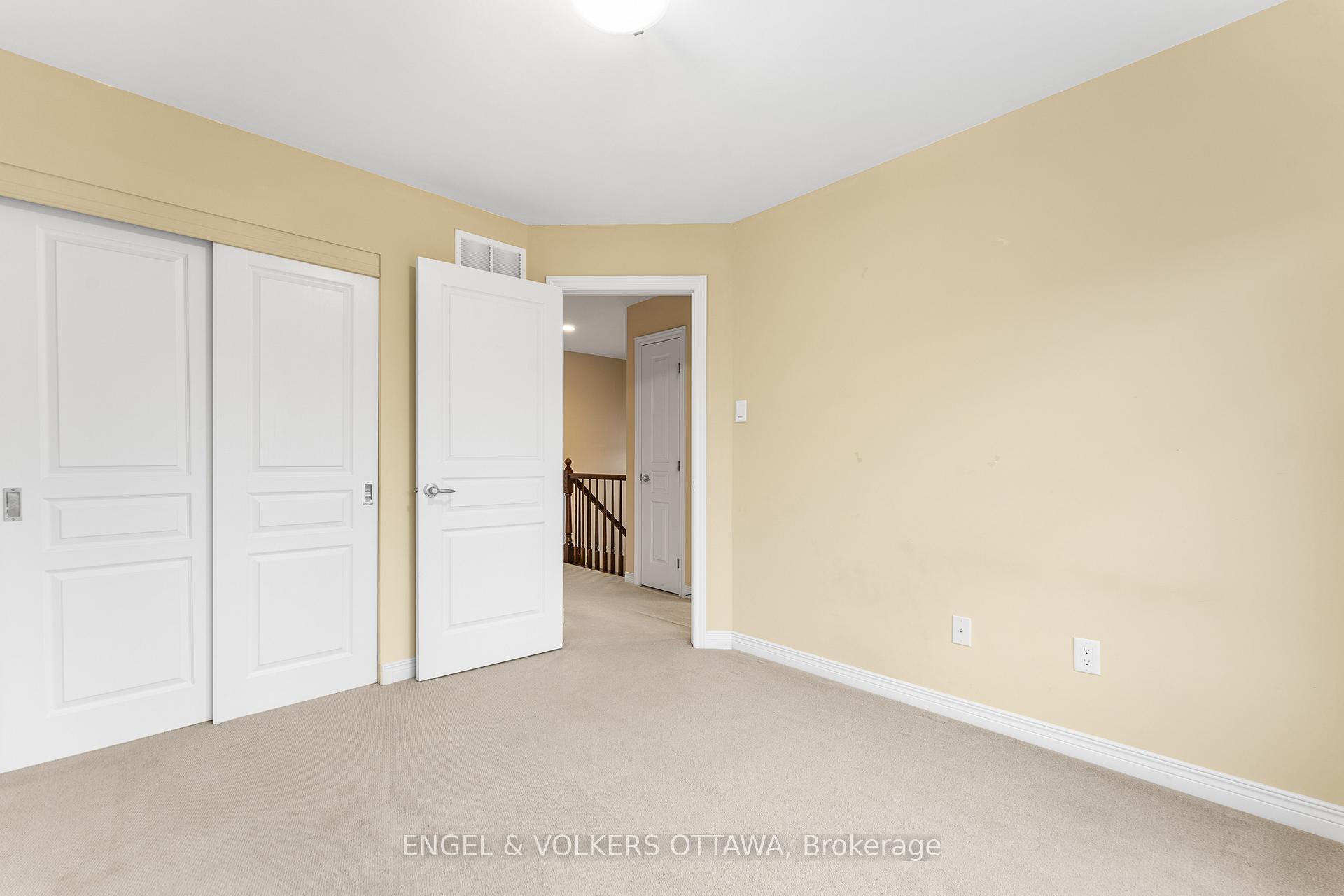 Photo 33 of 212 Accolade Private, Ottawa, Craig Henry/Woodvale — HOMEH