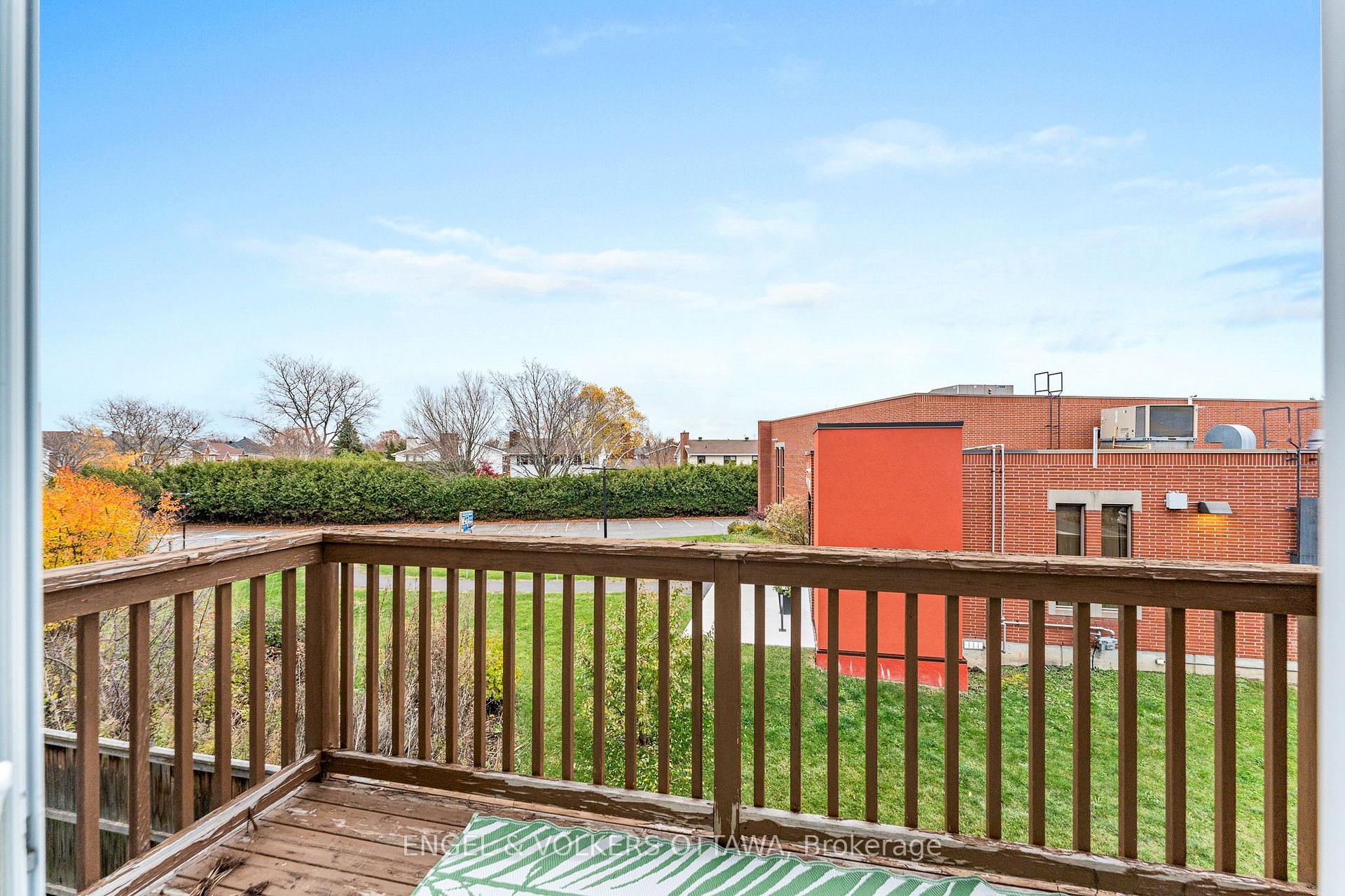 Photo 36 of 212 Accolade Private, Ottawa, Craig Henry/Woodvale — HOMEH
