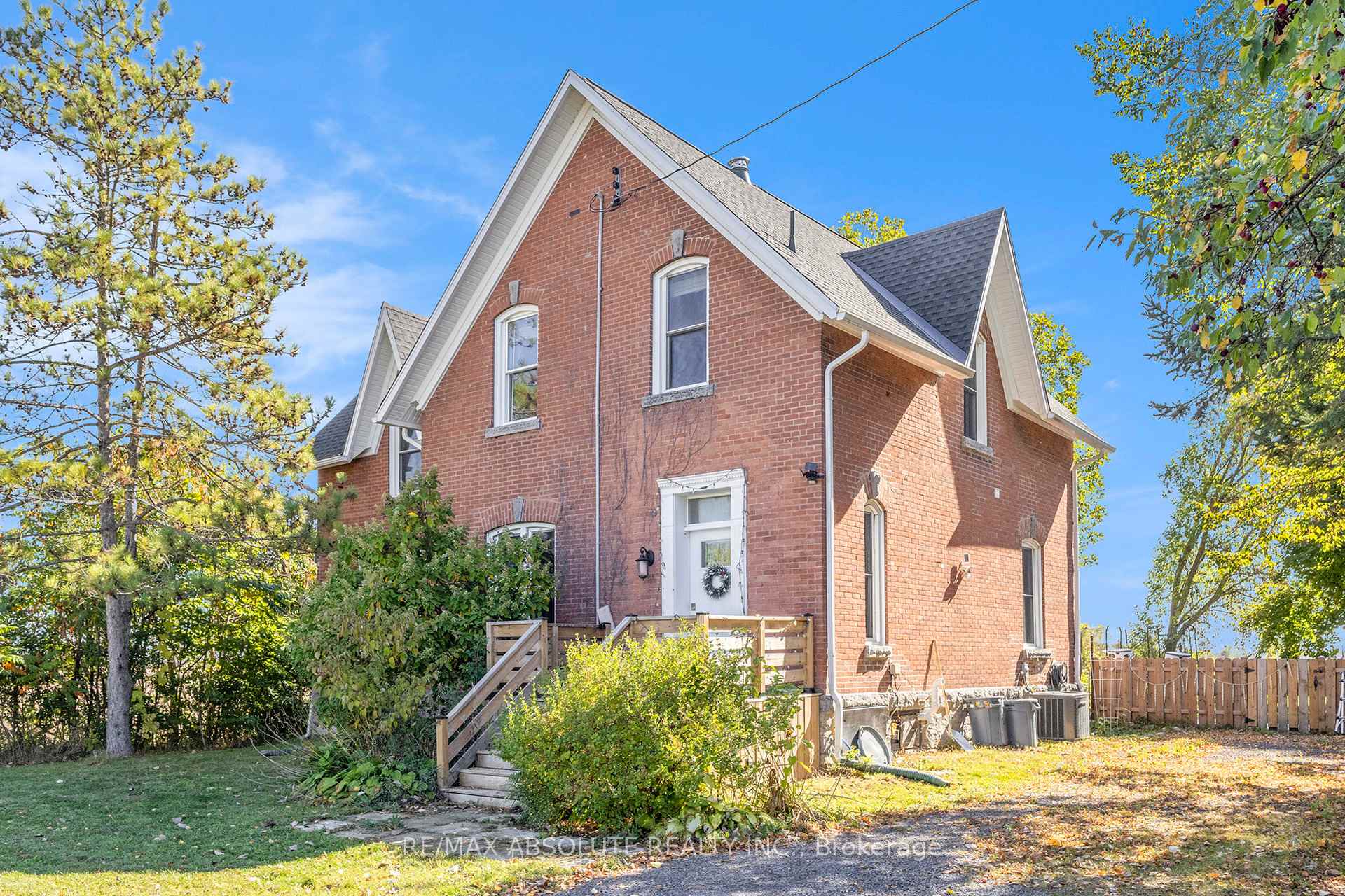 Front of 4029 County Road 7