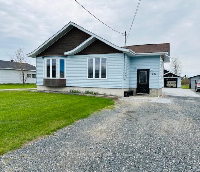 Front of 221 Cloutierville Road