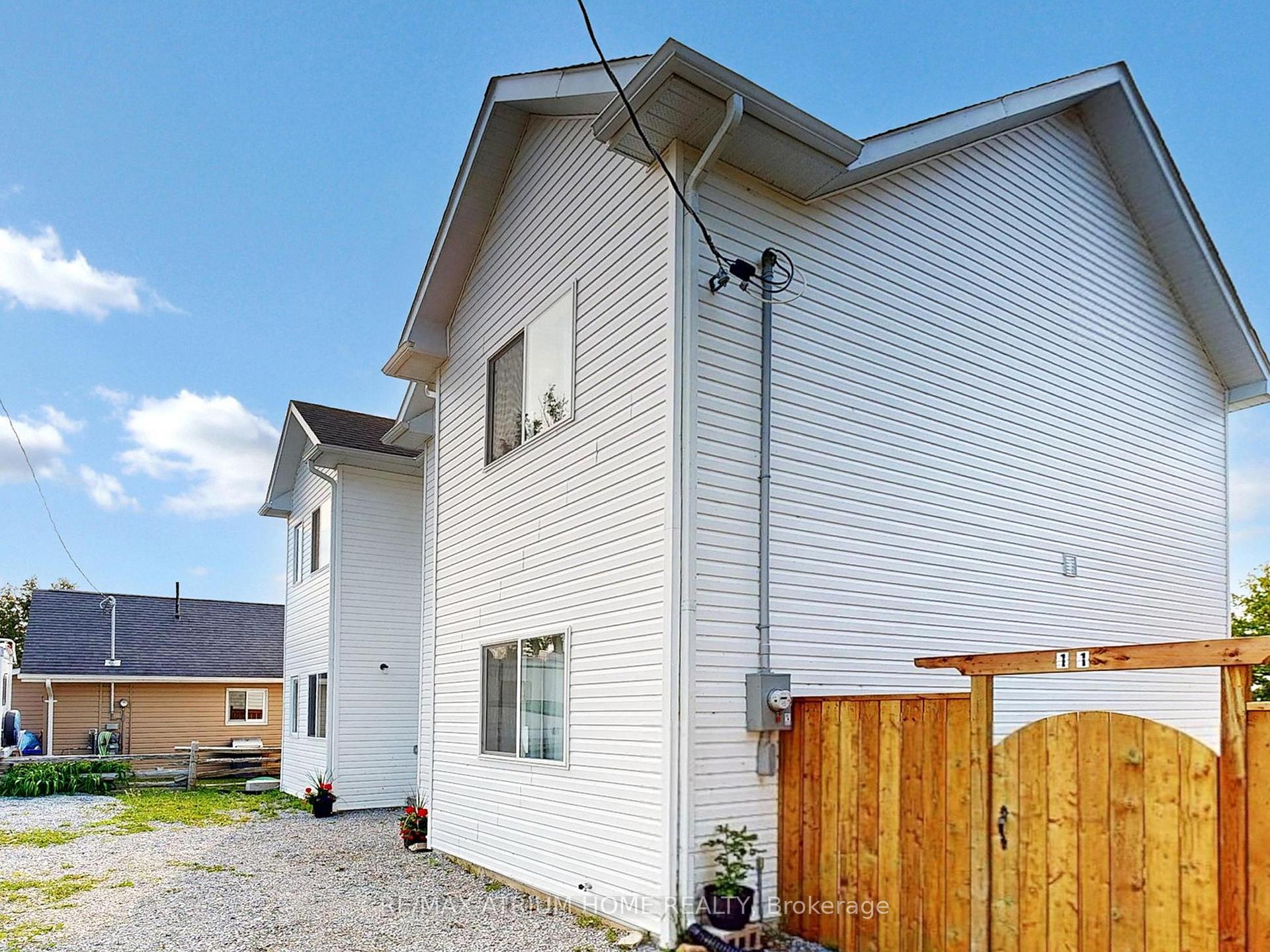 Photo 3 of 11 Angle Street, Scugog, Rural Scugog — HOMEH