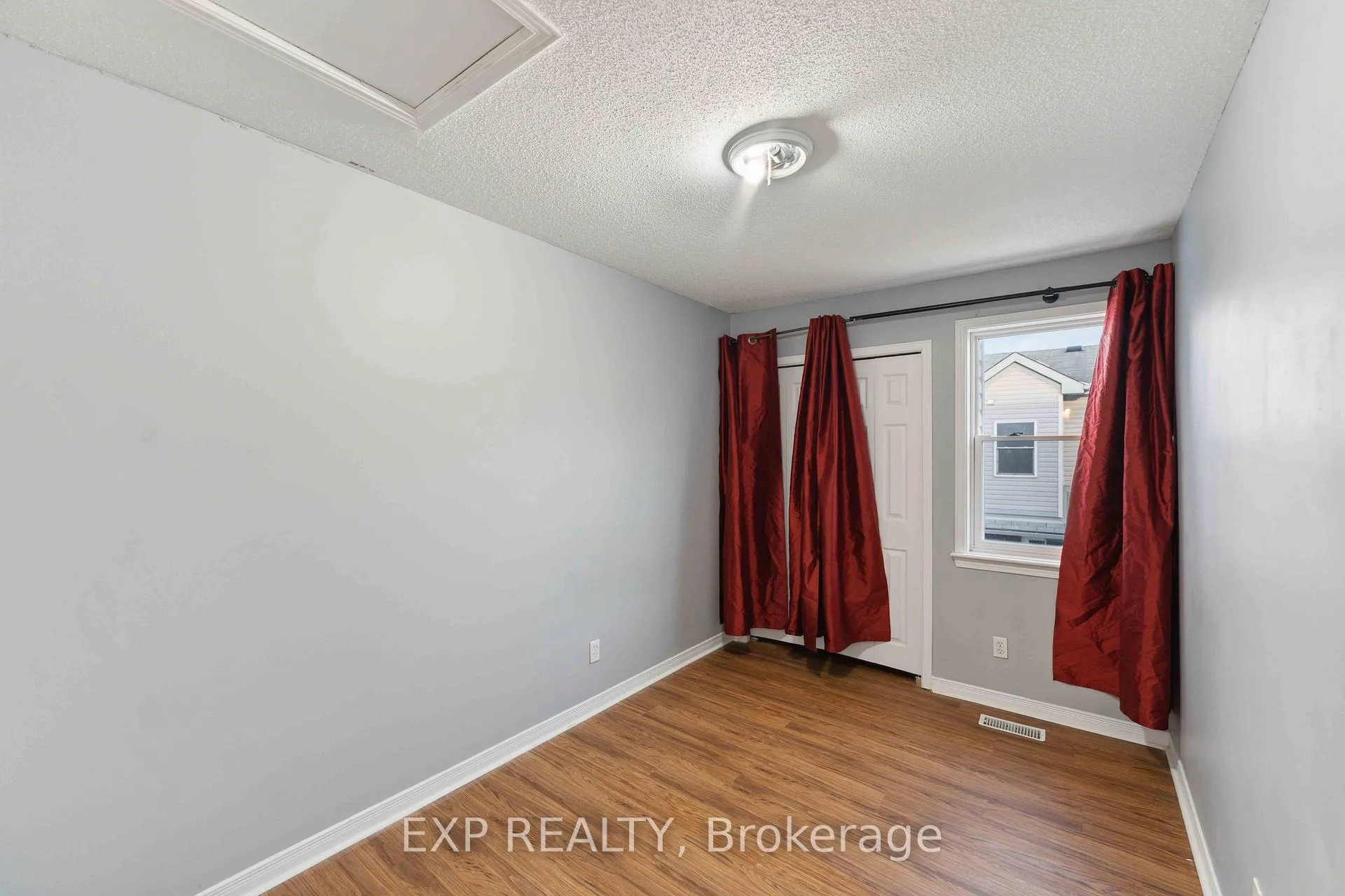 Photo 20 of 230 Monterey Drive, Ottawa, Leslie Park — HOMEH
