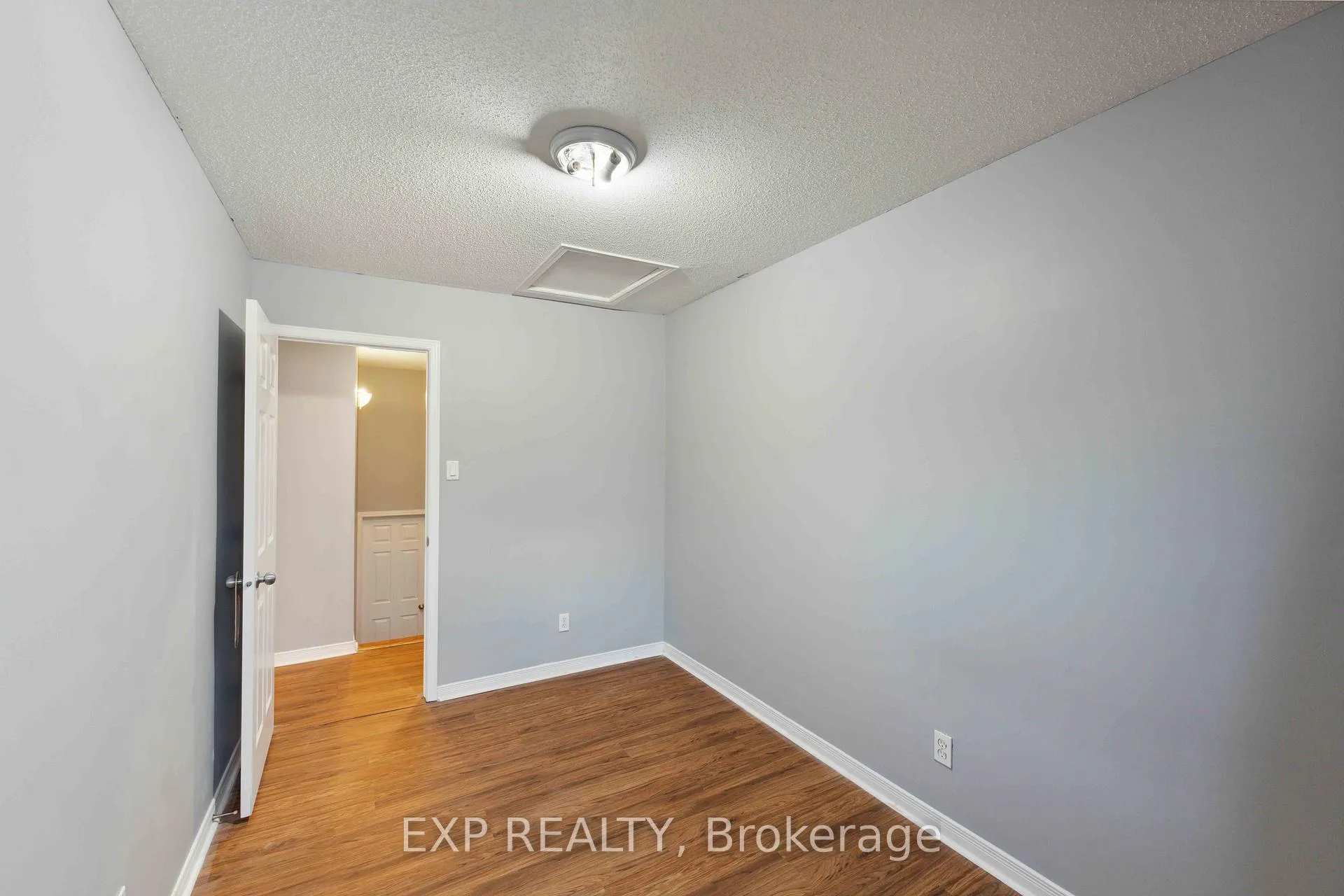 Photo 22 of 230 Monterey Drive, Ottawa, Leslie Park — HOMEH
