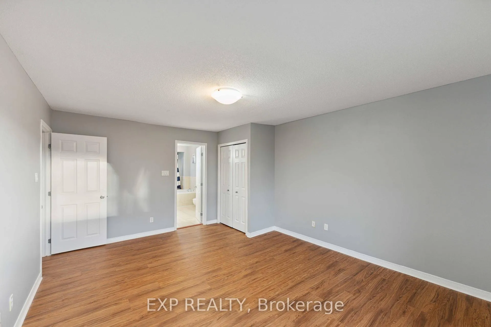 Photo 29 of 230 Monterey Drive, Ottawa, Leslie Park — HOMEH