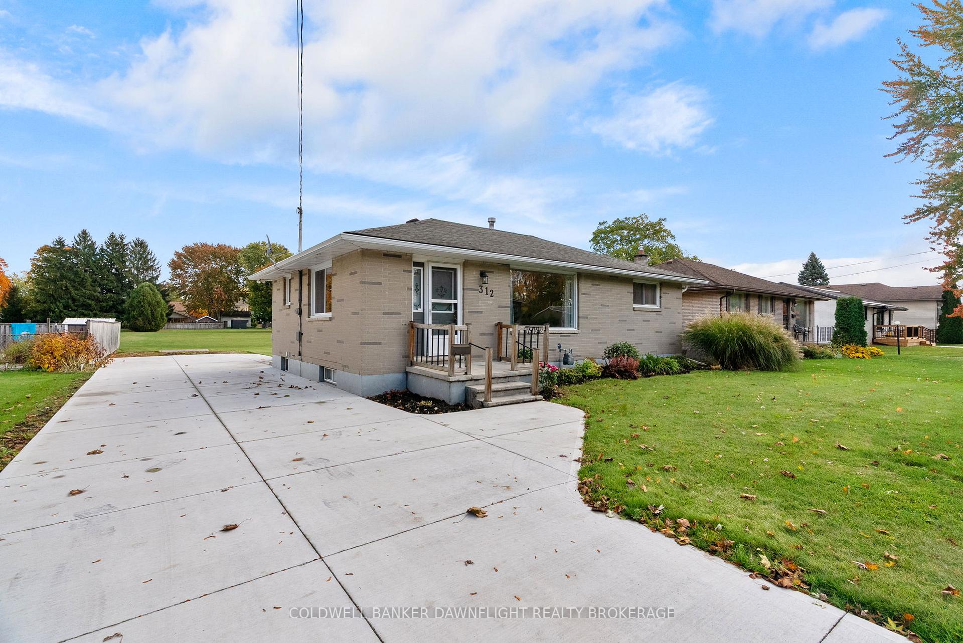 Photo 2 of 312 Marlborough Street, South Huron, Exeter — HOMEH