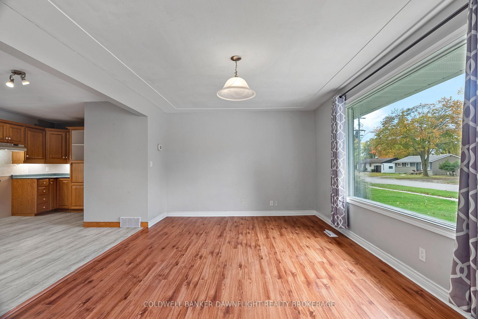 Photo 9 of 312 Marlborough Street, South Huron, Exeter — HOMEH