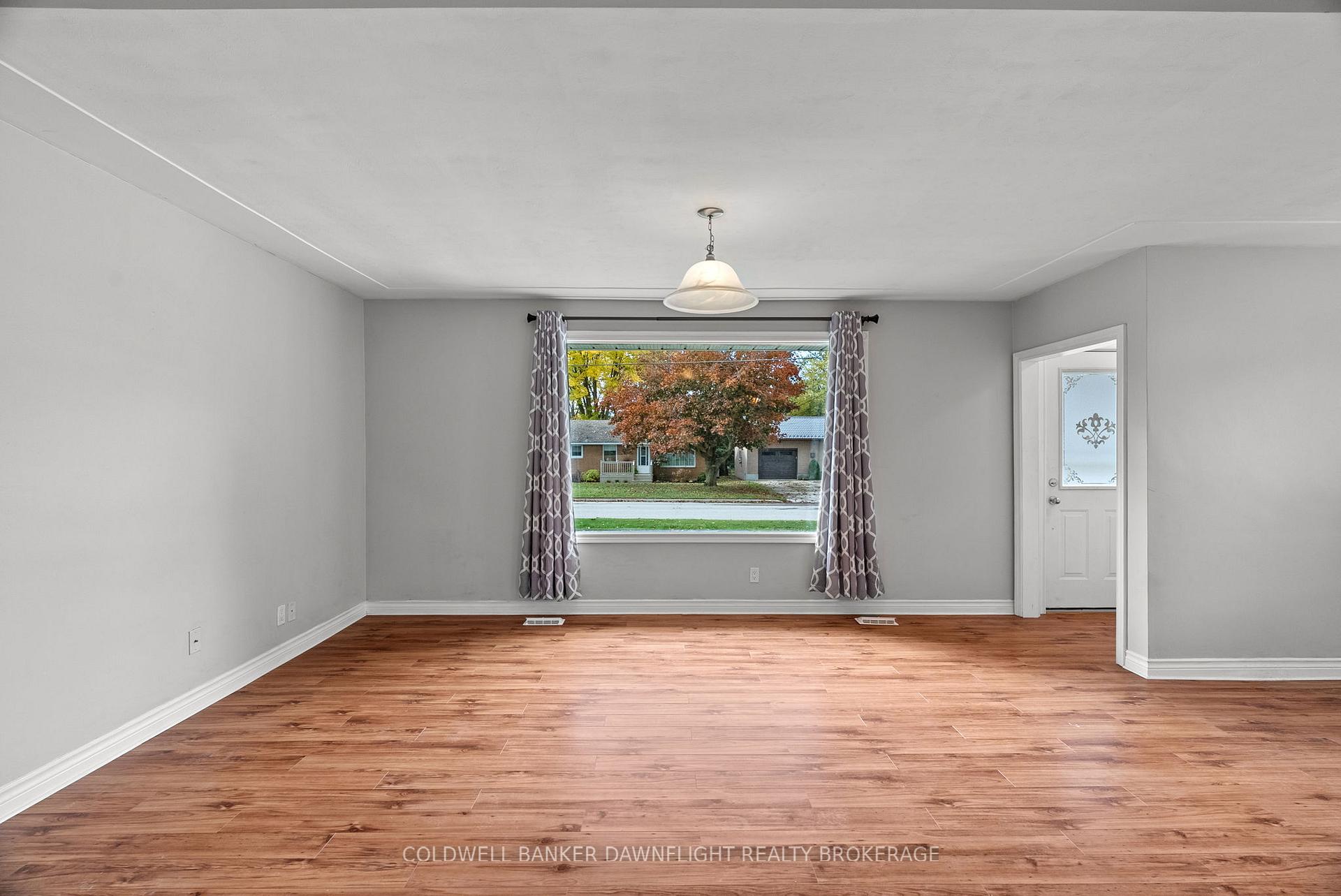 Photo 10 of 312 Marlborough Street, South Huron, Exeter — HOMEH
