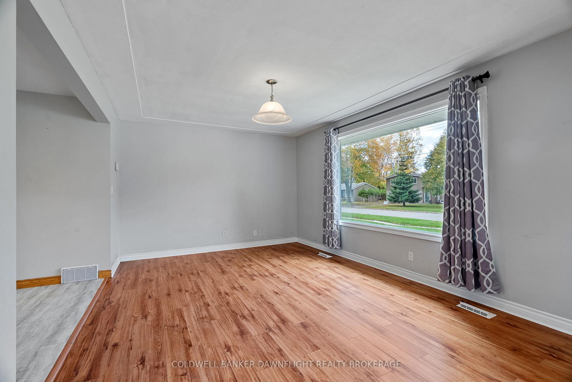 Photo 13 of 312 Marlborough Street, South Huron, Exeter — HOMEH