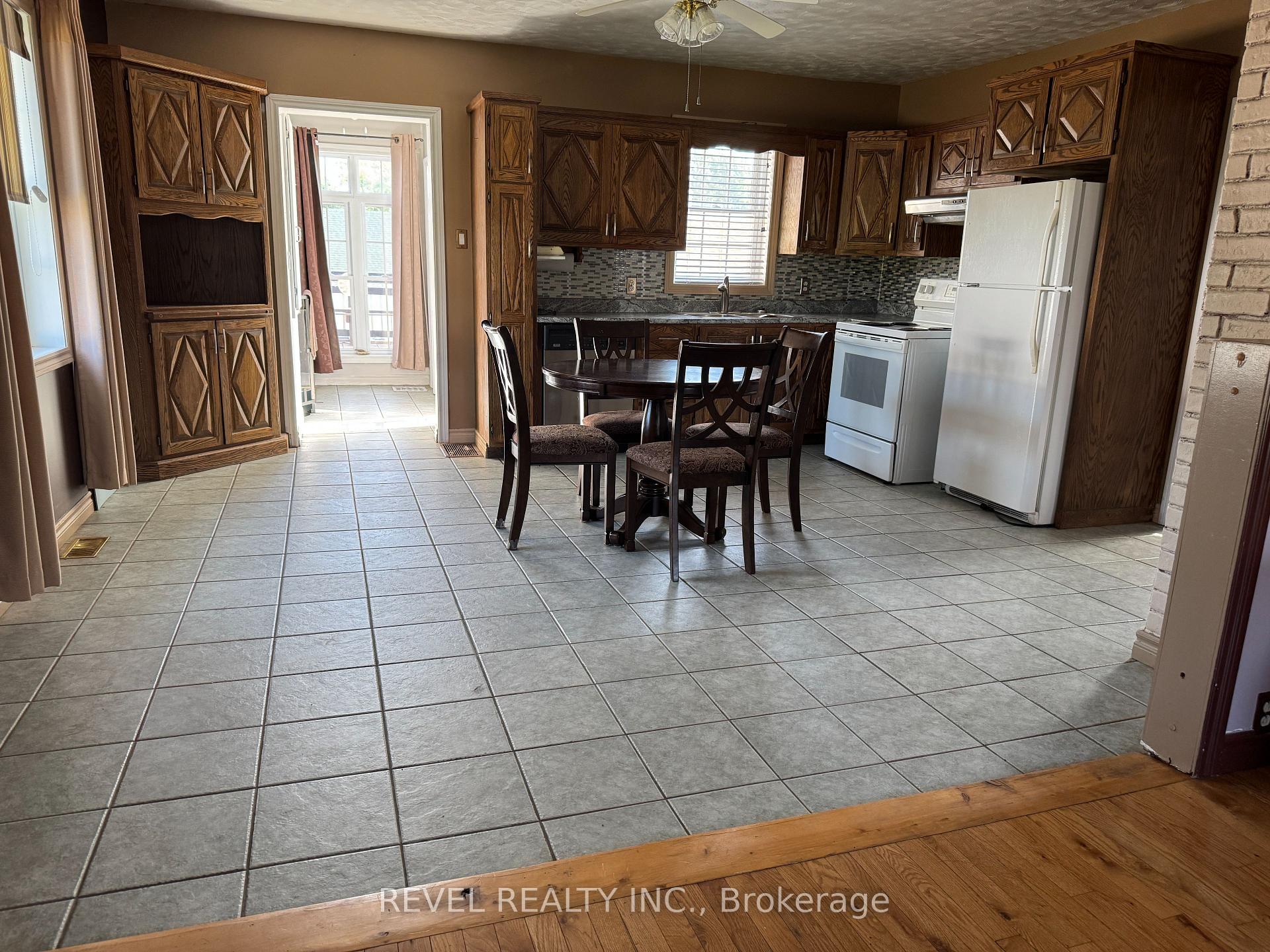 Photo 4 of 85 Fifth Street, Smooth Rock Falls, SRF — HOMEH