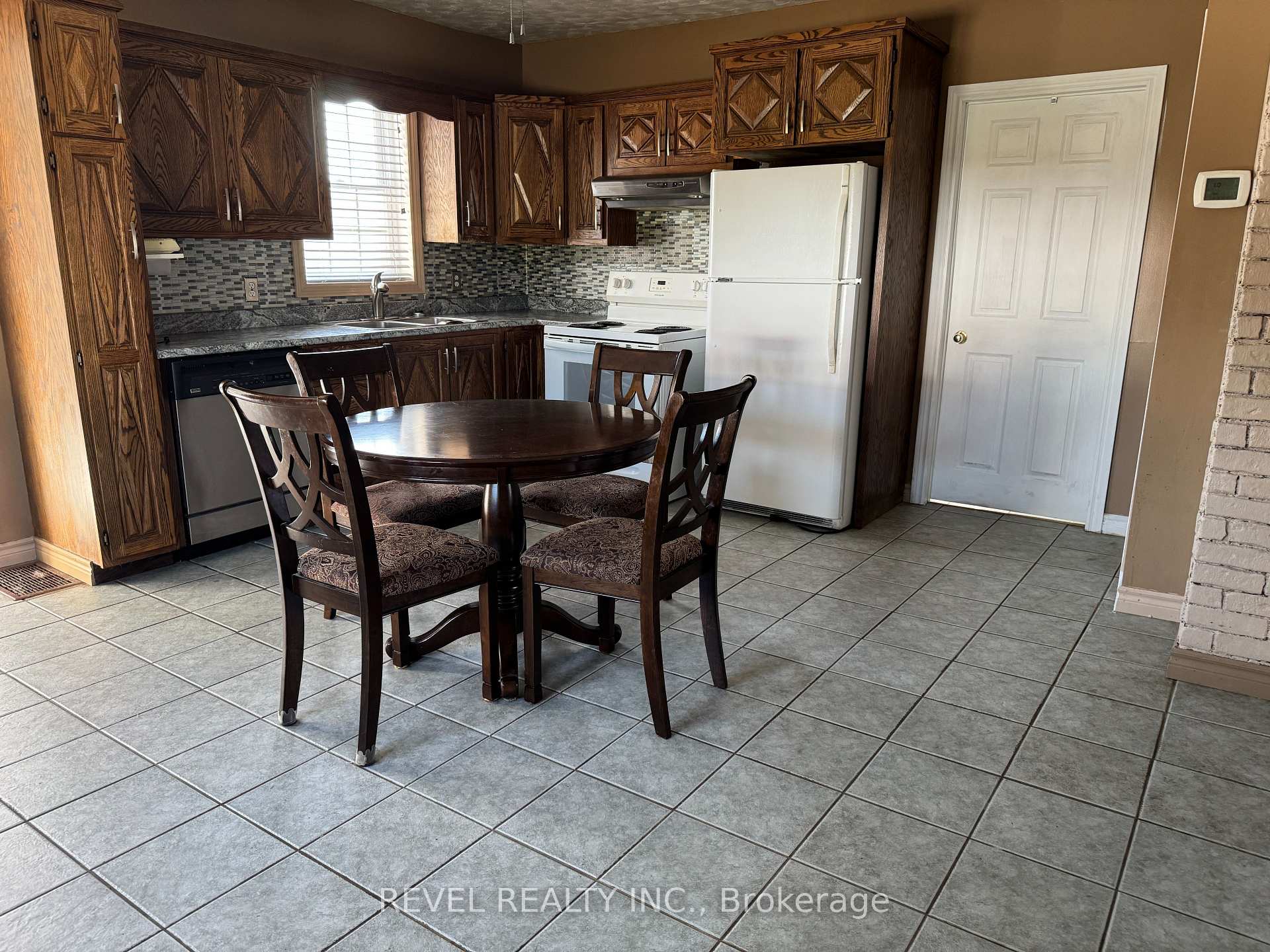 Photo 7 of 85 Fifth Street, Smooth Rock Falls, SRF — HOMEH