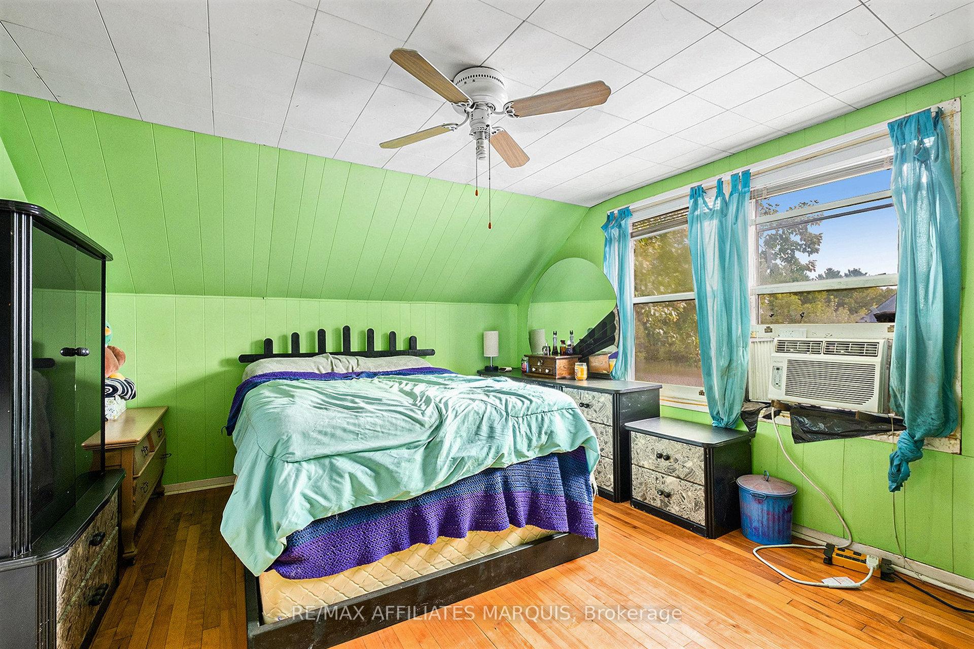 Photo 12 of 30 Roosevelt Drive, Smiths Falls — HOMEH