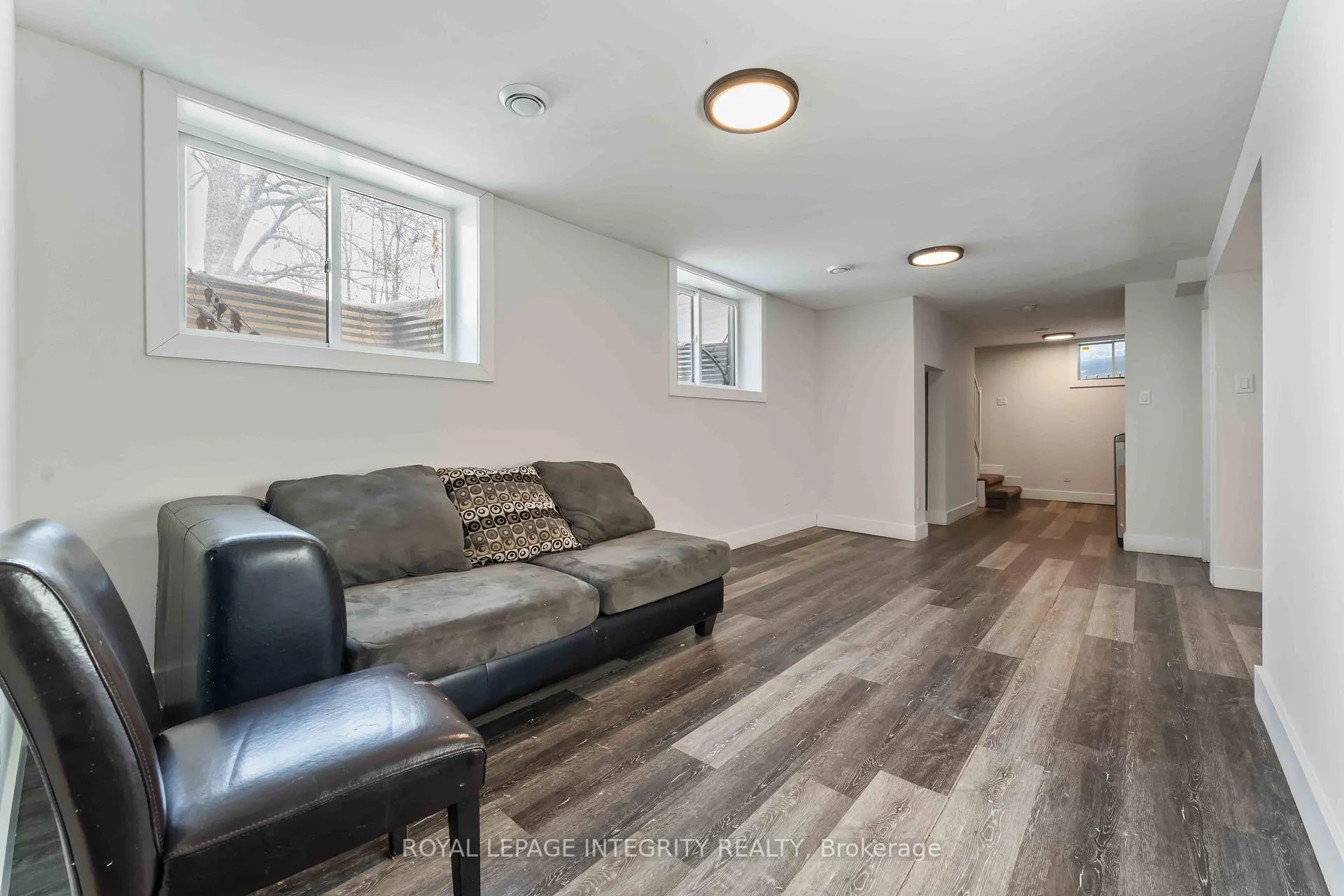 Photo 9 of Unit B, 35 Sherry Lane, Ottawa, Manordale — HOMEH