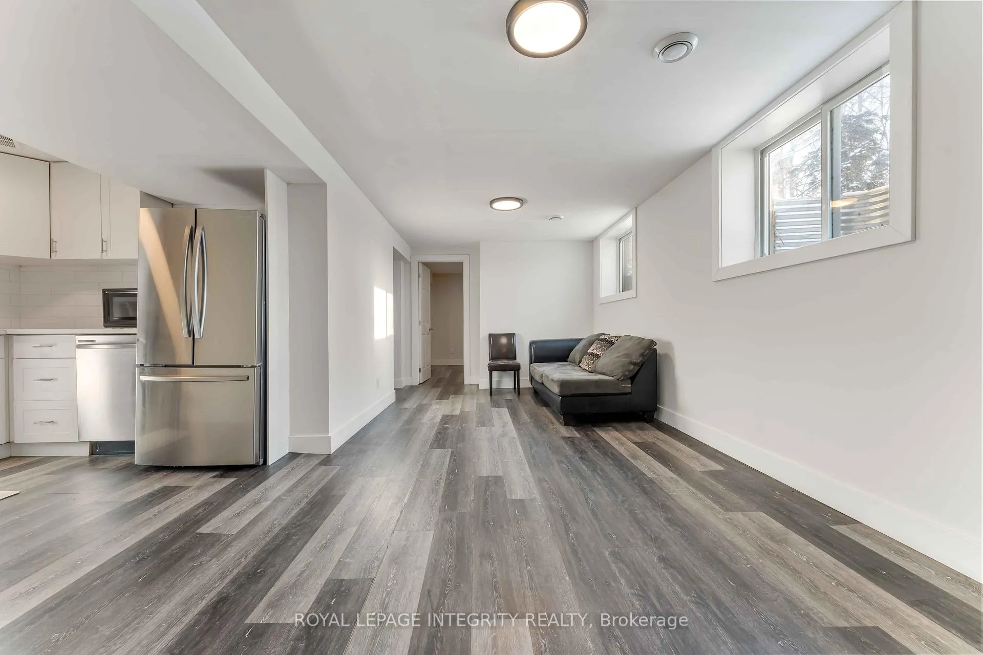 Photo 10 of Unit B, 35 Sherry Lane, Ottawa, Manordale — HOMEH