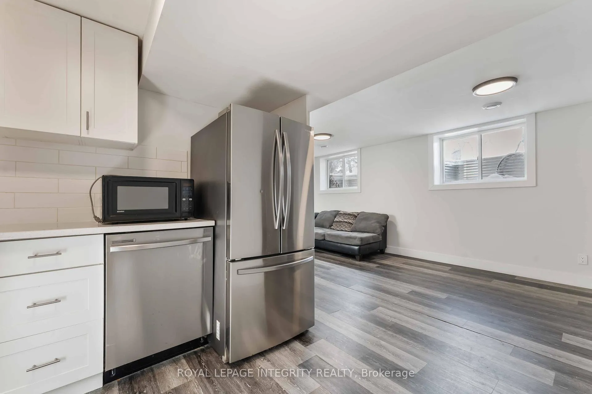 Photo 13 of Unit B, 35 Sherry Lane, Ottawa, Manordale — HOMEH