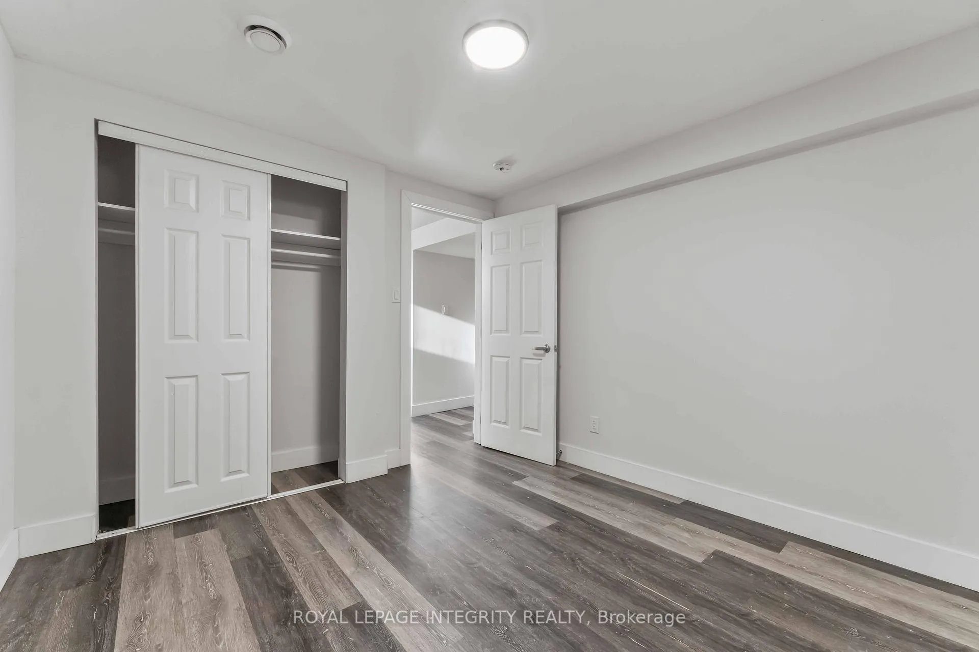 Photo 14 of Unit B, 35 Sherry Lane, Ottawa, Manordale — HOMEH
