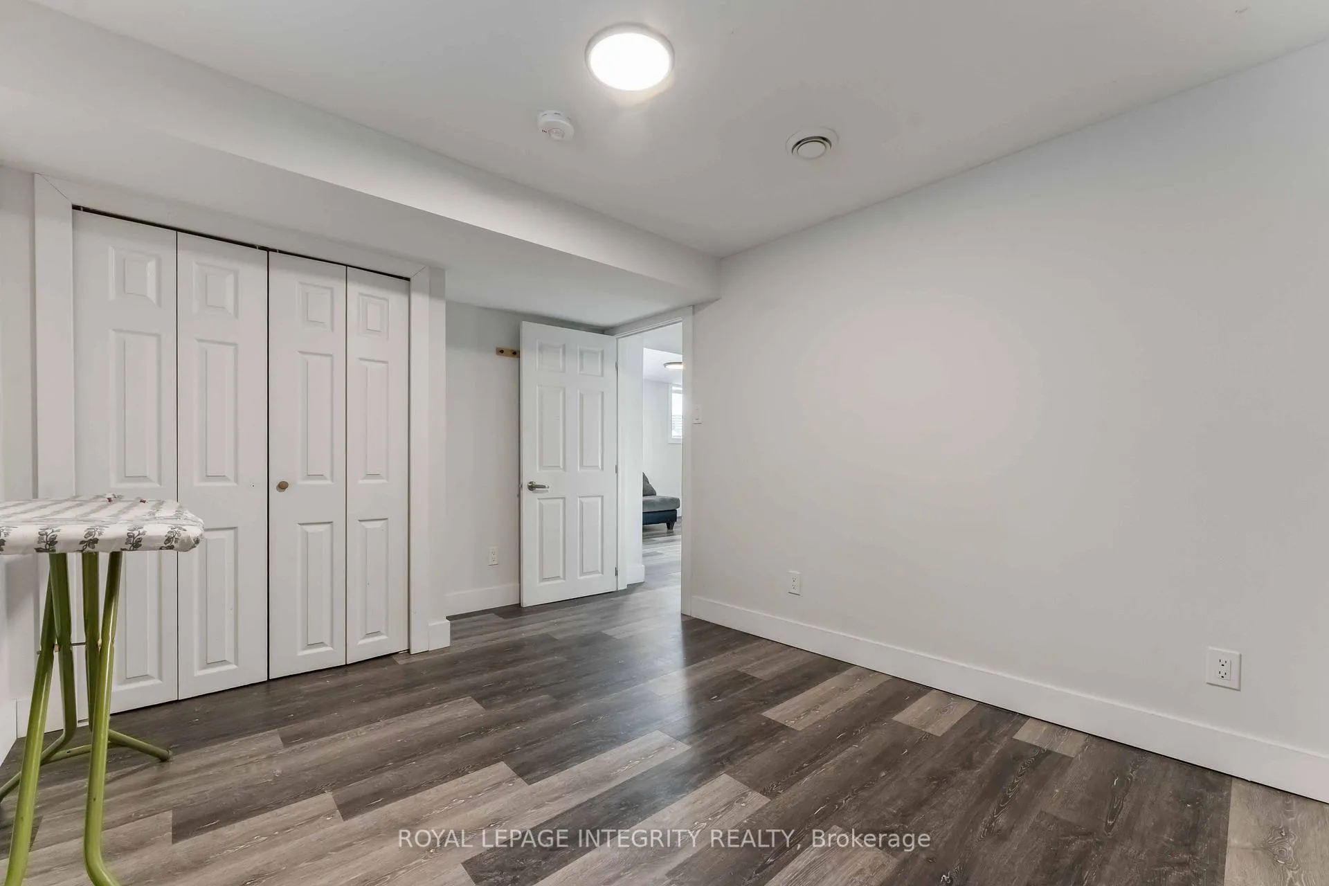 Photo 19 of Unit B, 35 Sherry Lane, Ottawa, Manordale — HOMEH
