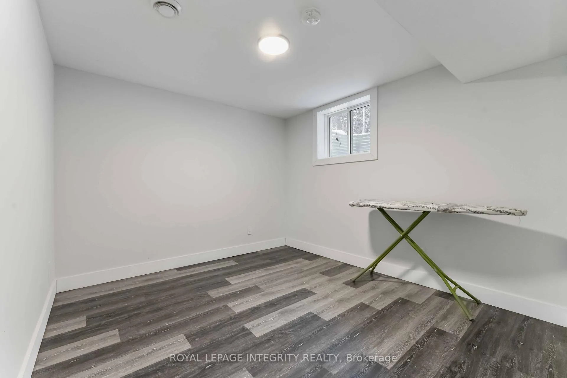 Photo 20 of Unit B, 35 Sherry Lane, Ottawa, Manordale — HOMEH