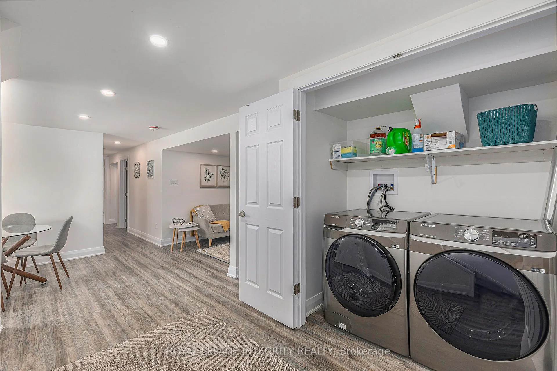 Photo 9 of Unit B, 19 Sherry Lane, Ottawa, Manordale — HOMEH