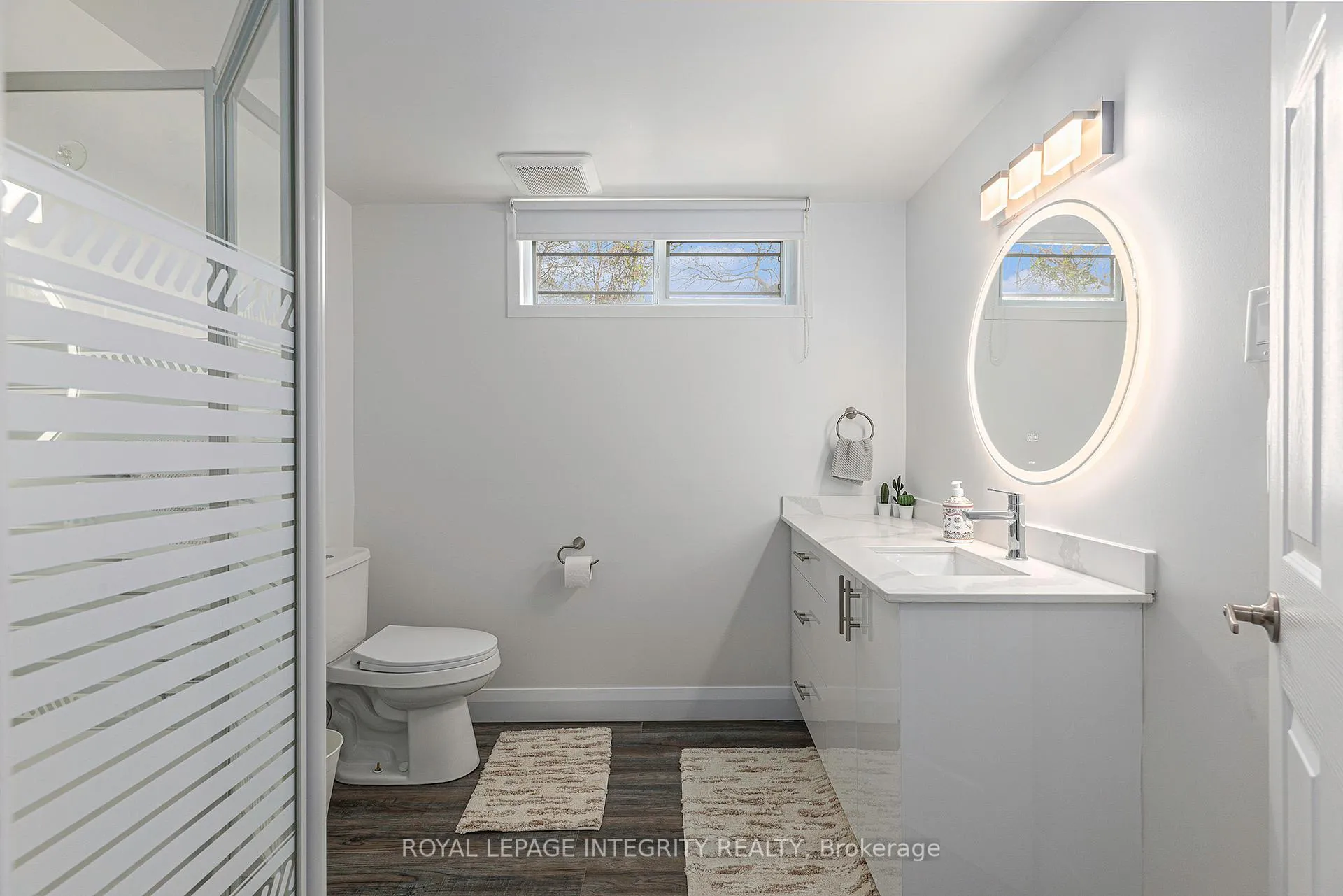 Photo 10 of Unit B, 19 Sherry Lane, Ottawa, Manordale — HOMEH