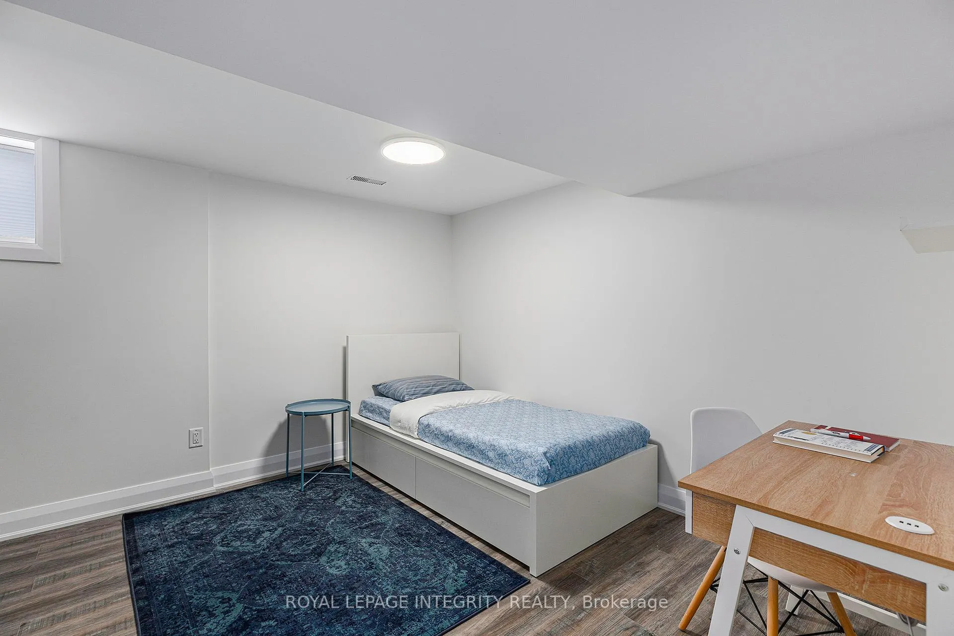 Photo 14 of Unit B, 19 Sherry Lane, Ottawa, Manordale — HOMEH