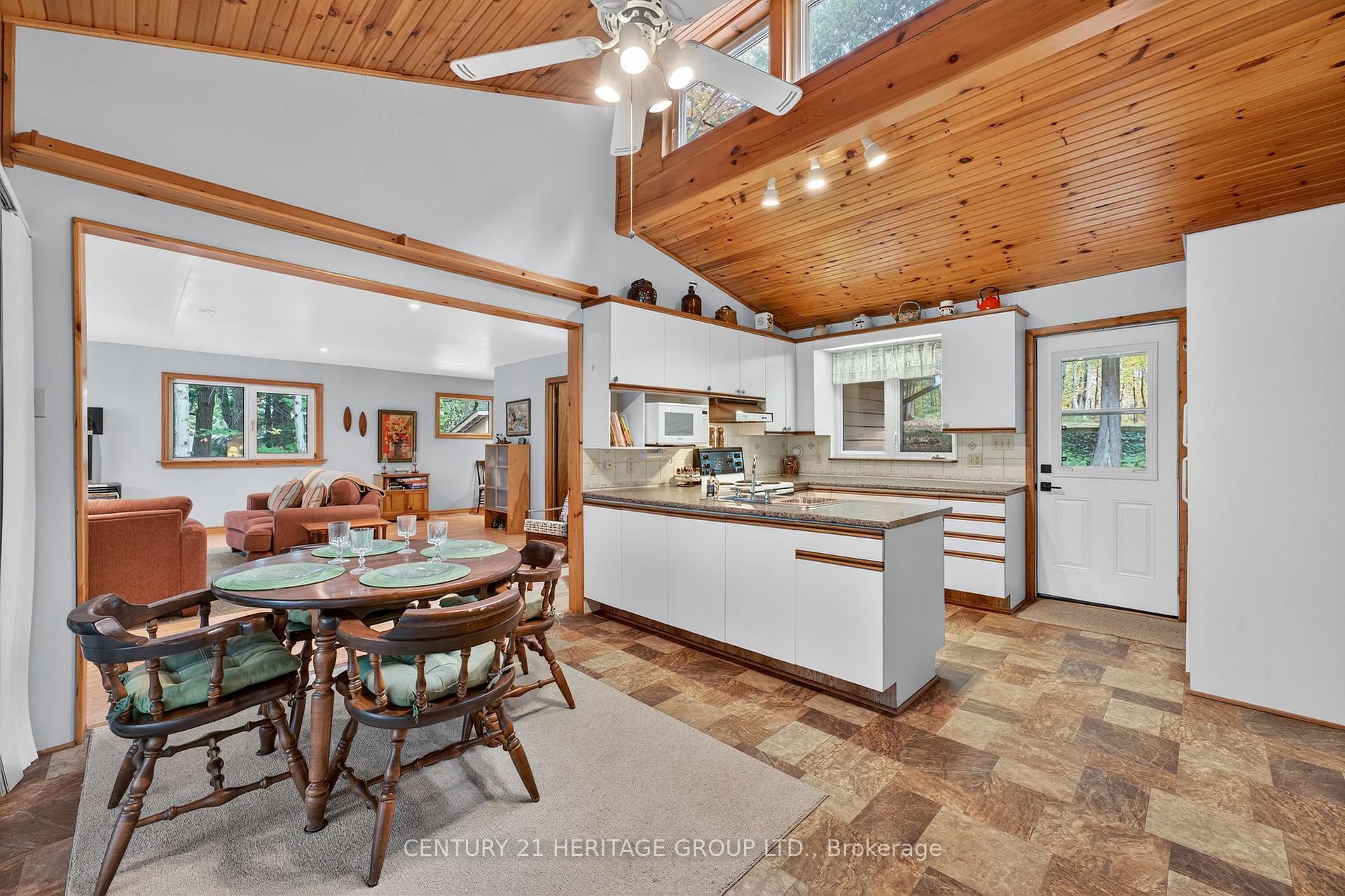 Photo 23 of 49 Point Road, Seguin — HOMEH