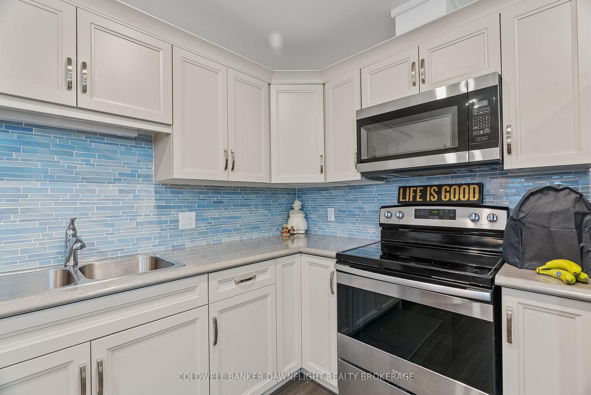 Photo 12 of 18 Devon Drive, South Huron, Exeter — HOMEH