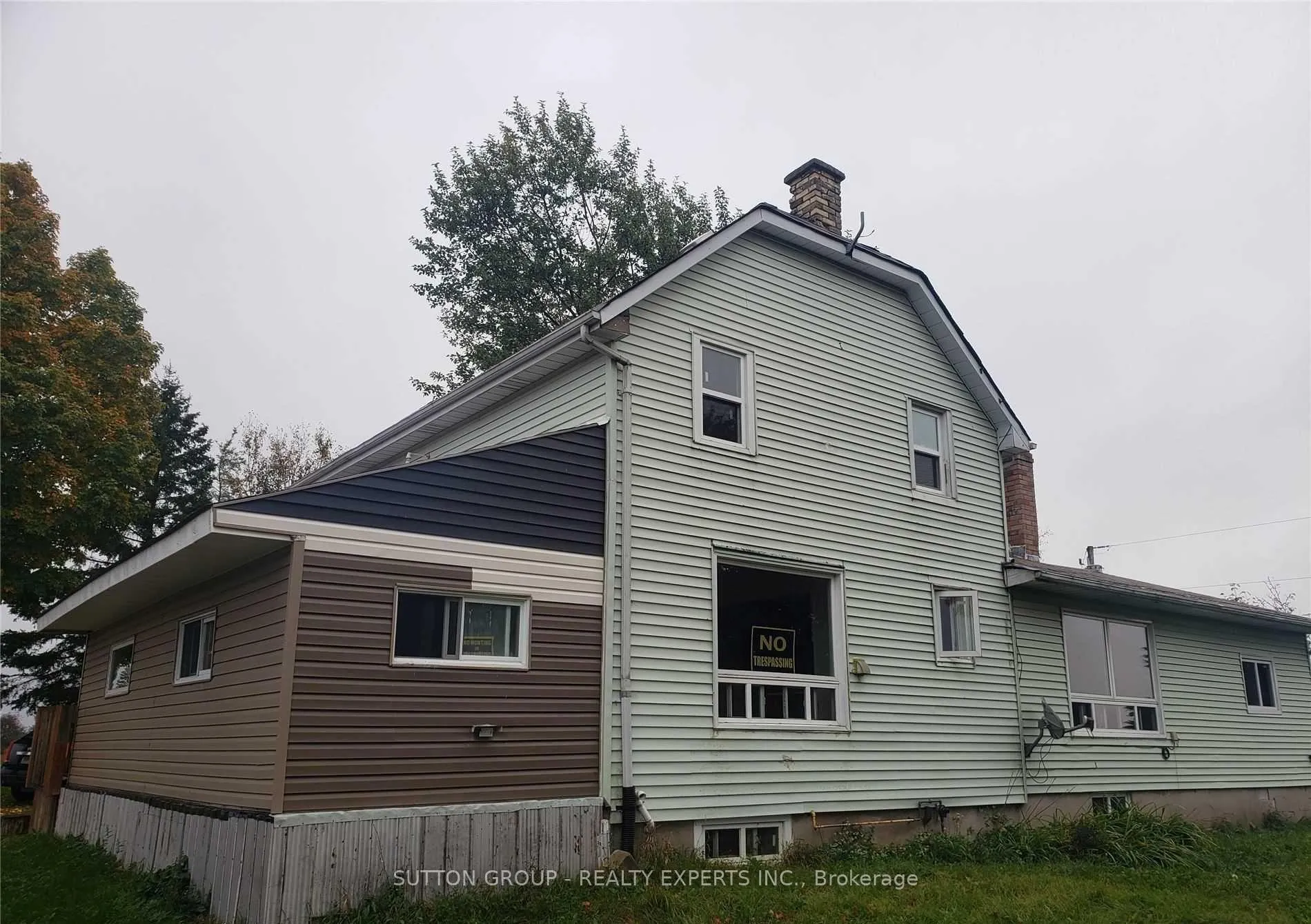 Front of 312239 Grey 8 Road