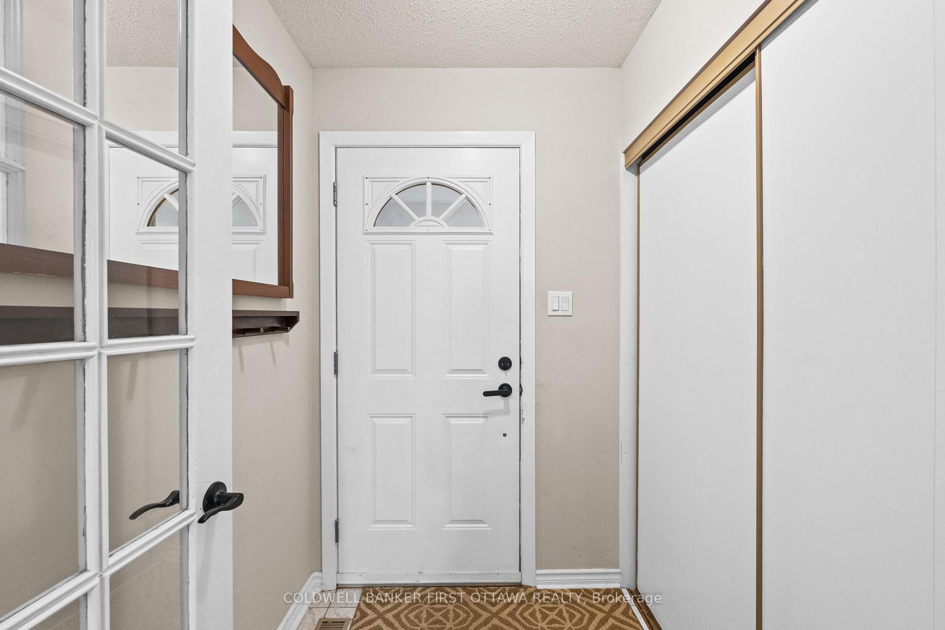 Photo 4 of 115 McClellan Road, Ottawa, Sheahan Estates/Trend Village — HOMEH