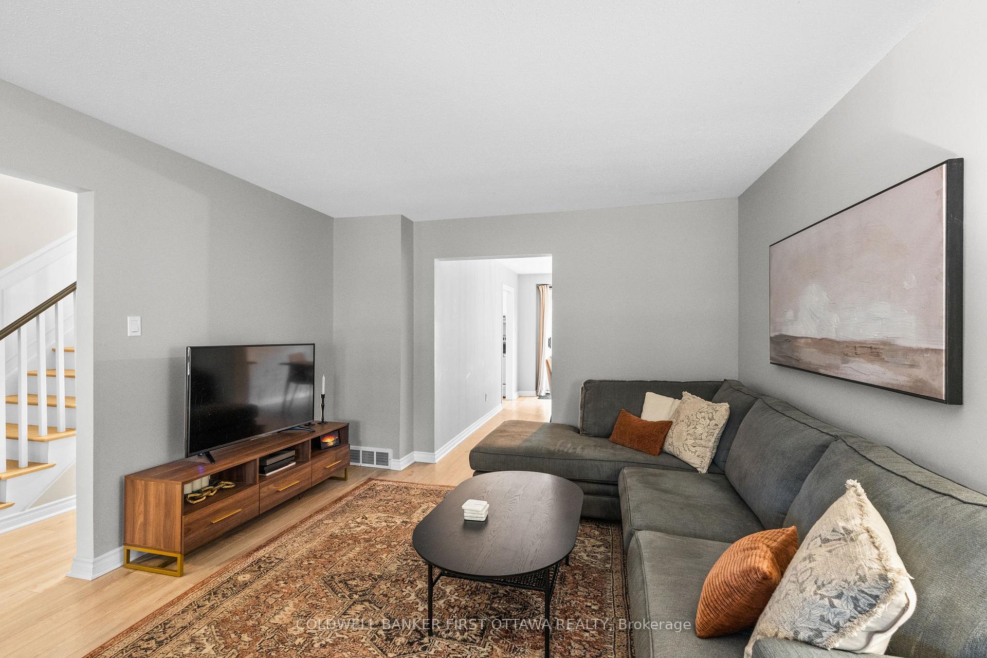 Photo 6 of 115 McClellan Road, Ottawa, Sheahan Estates/Trend Village — HOMEH