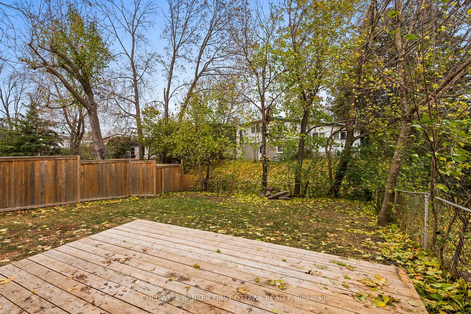 Photo 35 of 115 McClellan Road, Ottawa, Sheahan Estates/Trend Village — HOMEH