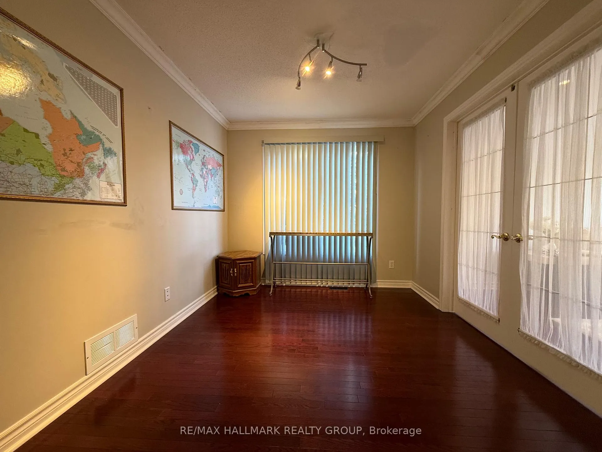 Photo 6 of 2 Kentsdale Drive, Ottawa, Centrepointe — HOMEH