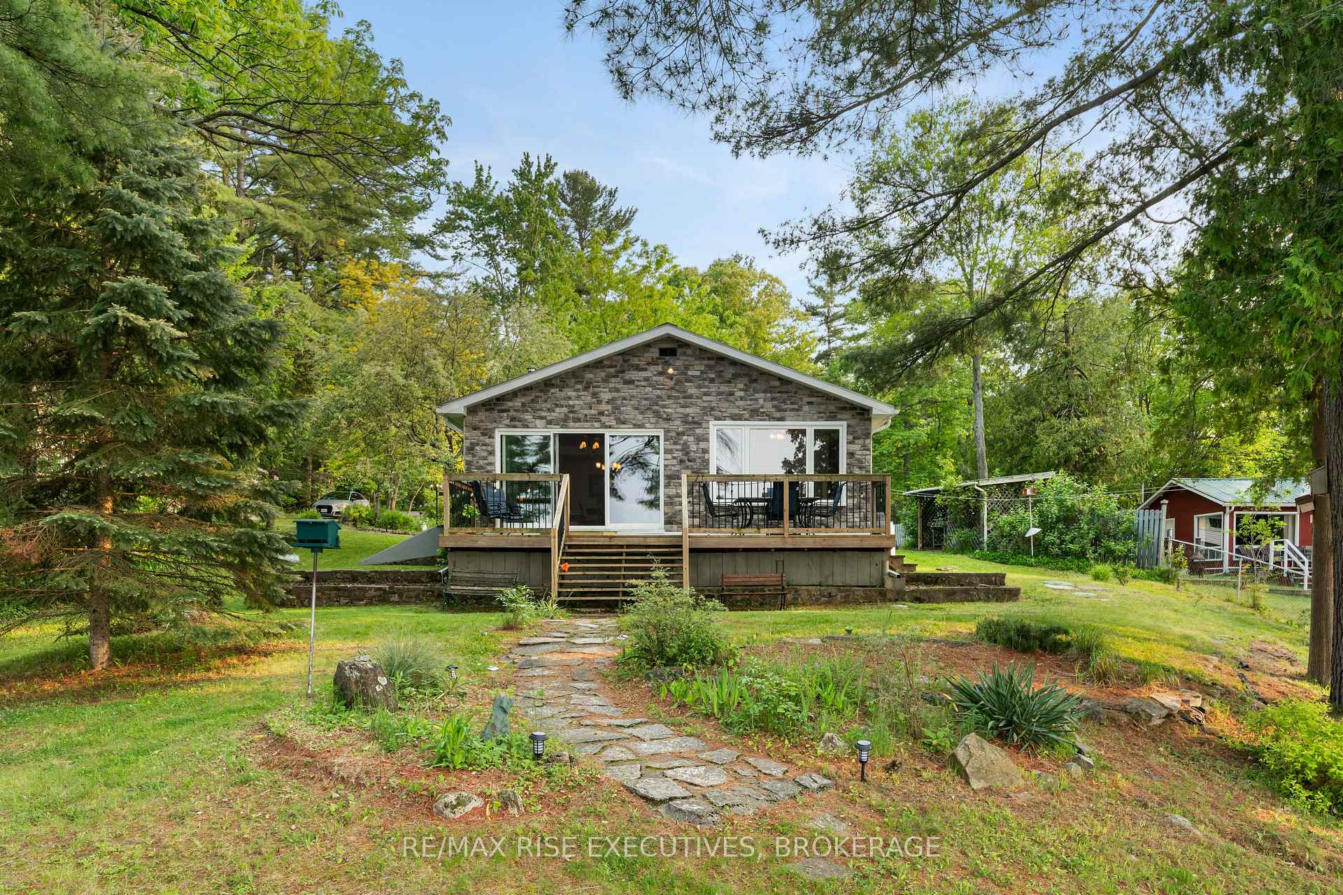 Front of 6862 Smith Lane