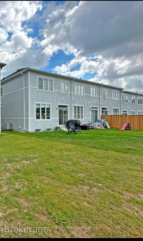 Photo 11 of 558 Red Elm Road, Shelburne — HOMEH