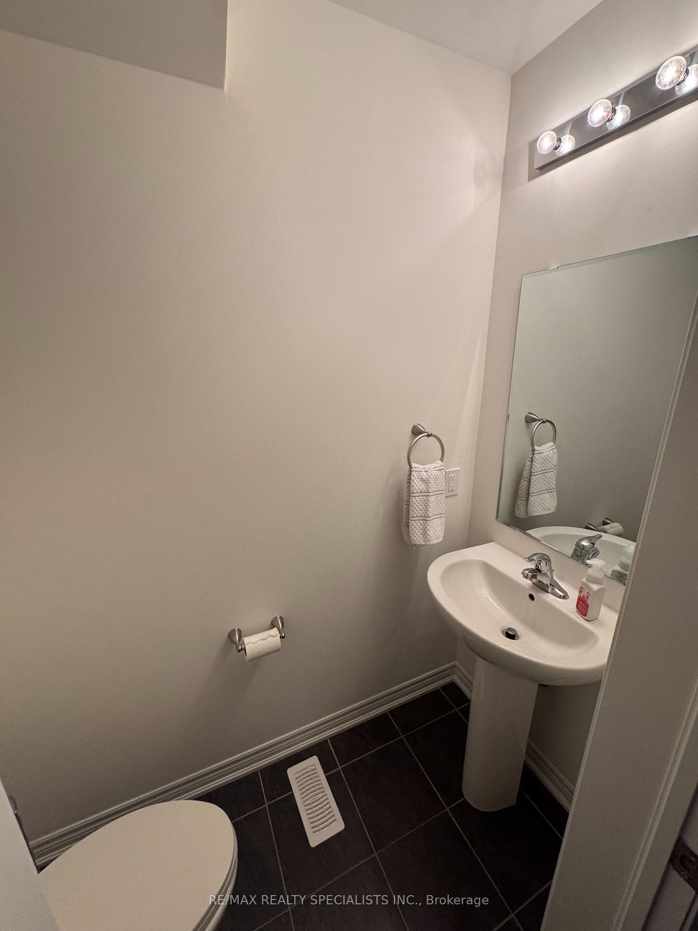 Photo 14 of 558 Red Elm Road, Shelburne — HOMEH