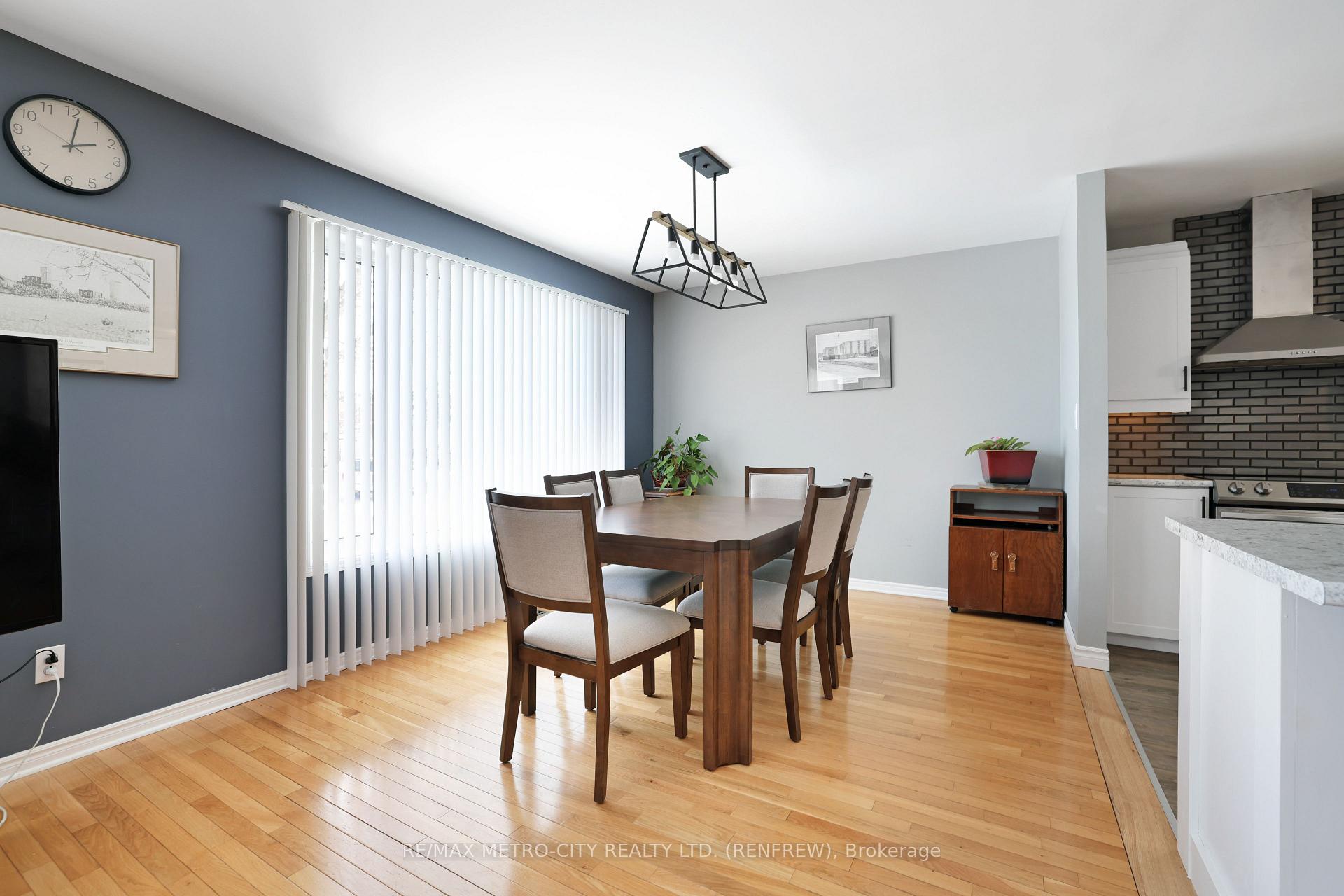 Photo 11 of 206 Vanier Crescent, Renfrew — HOMEH