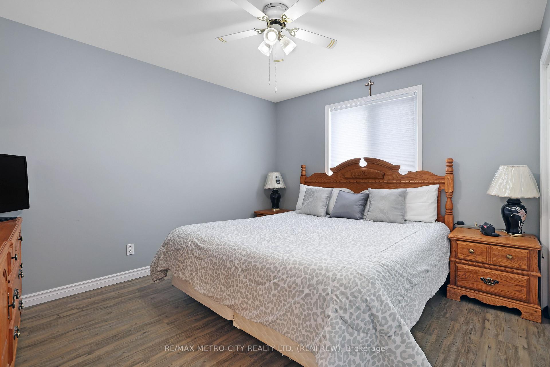 Photo 21 of 206 Vanier Crescent, Renfrew — HOMEH