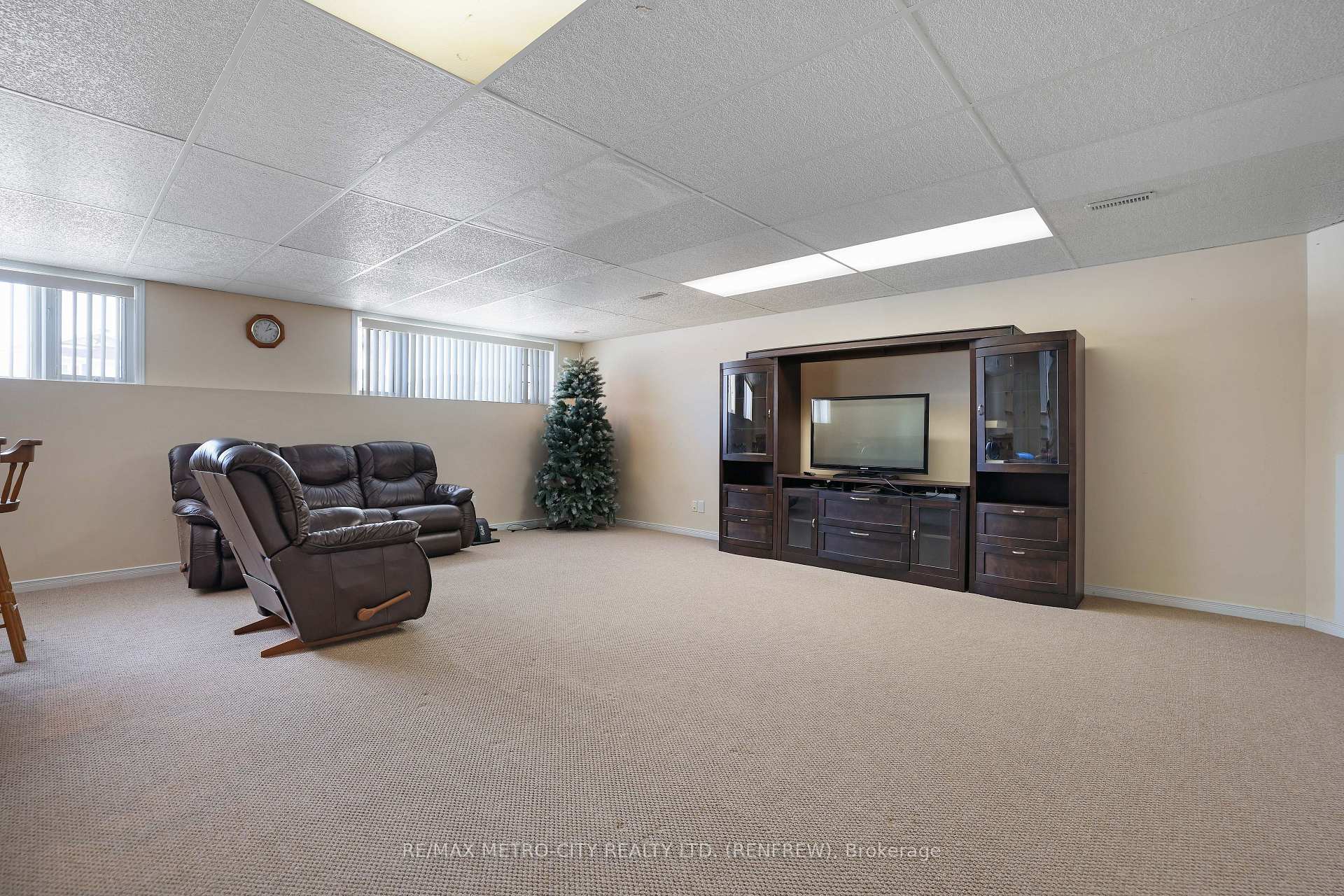 Photo 25 of 206 Vanier Crescent, Renfrew — HOMEH