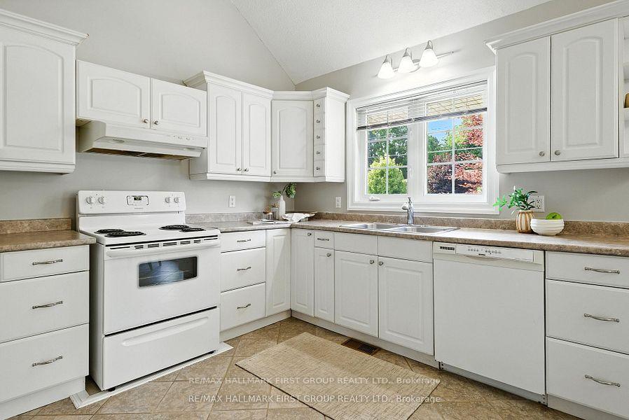 Photo 11 of 270 Beech Street, Scugog, Port Perry — HOMEH