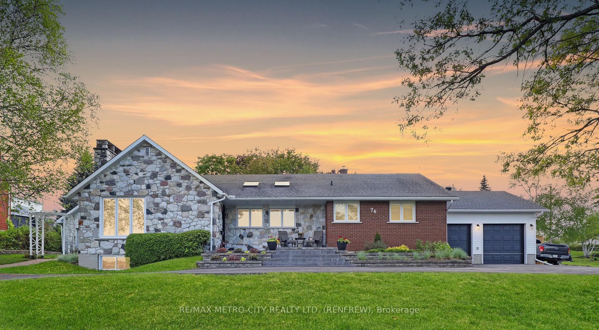 Photo 1 of 74 Erindale Avenue, Renfrew — HOMEH
