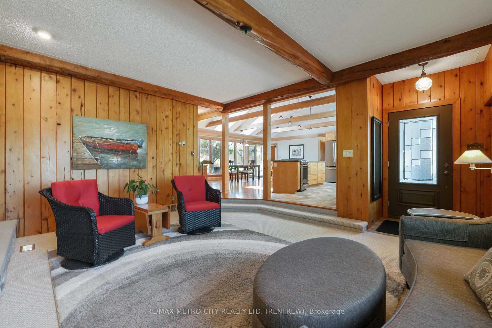 Photo 10 of 74 Erindale Avenue, Renfrew — HOMEH