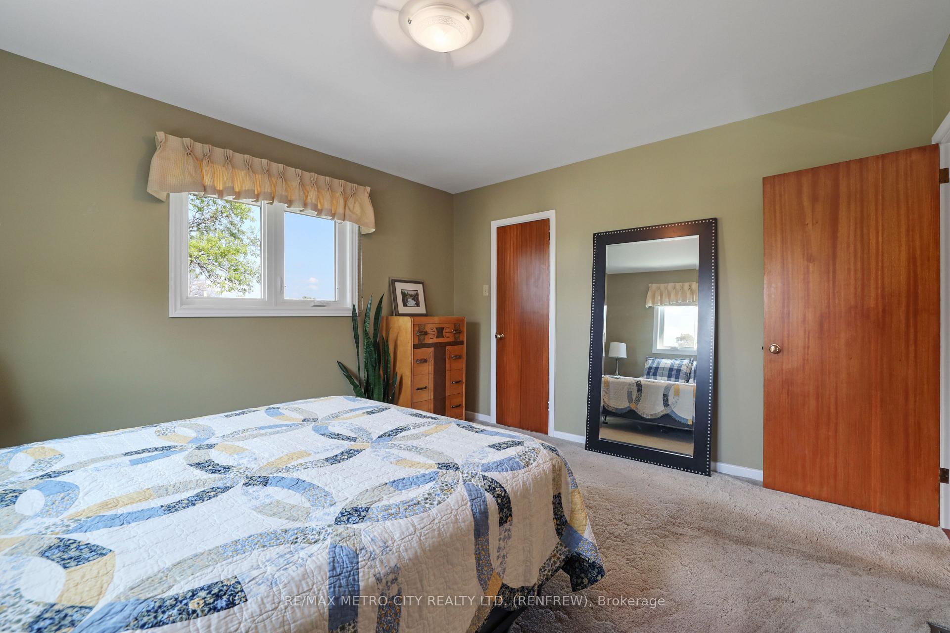 Photo 27 of 74 Erindale Avenue, Renfrew — HOMEH