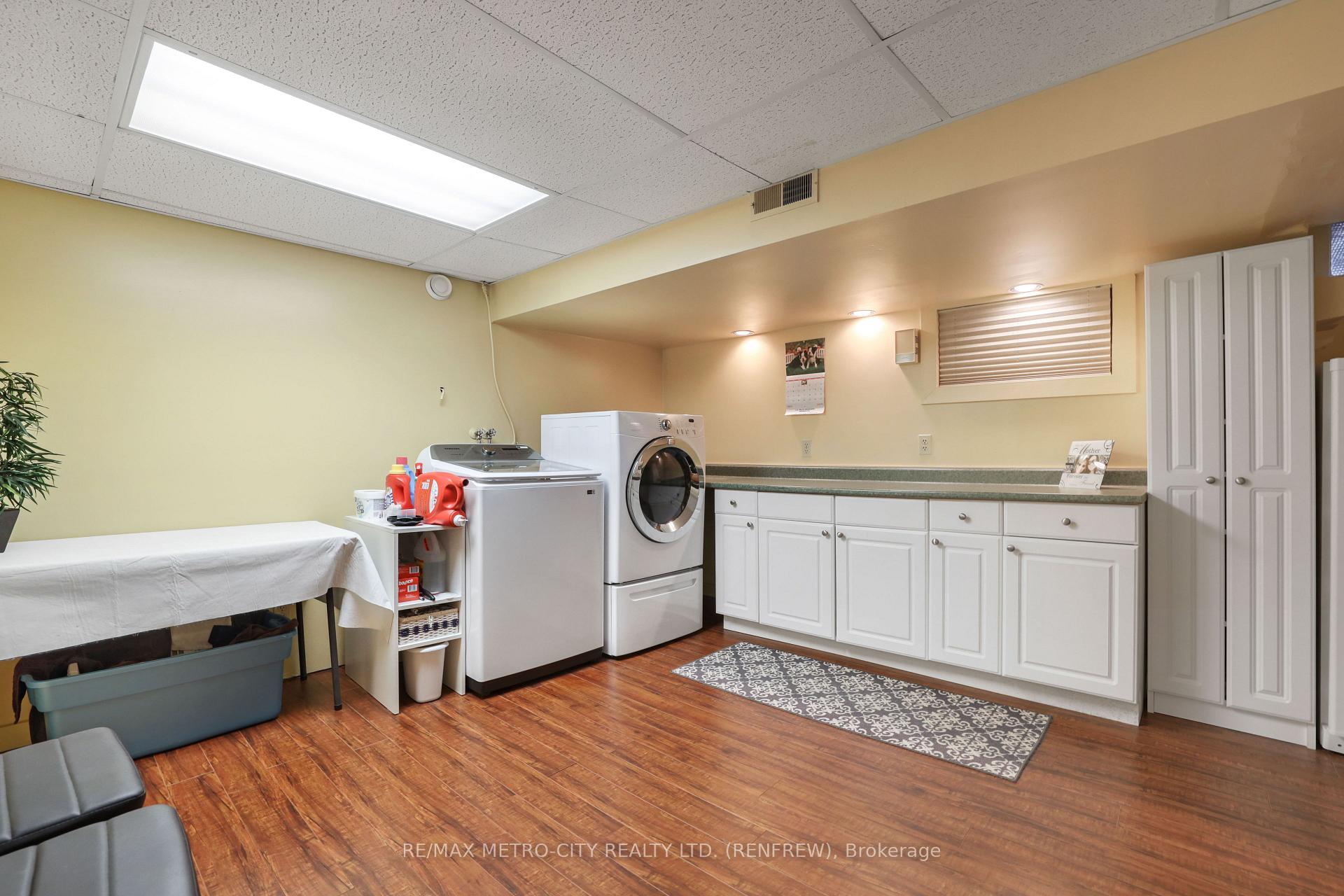 Photo 36 of 74 Erindale Avenue, Renfrew — HOMEH