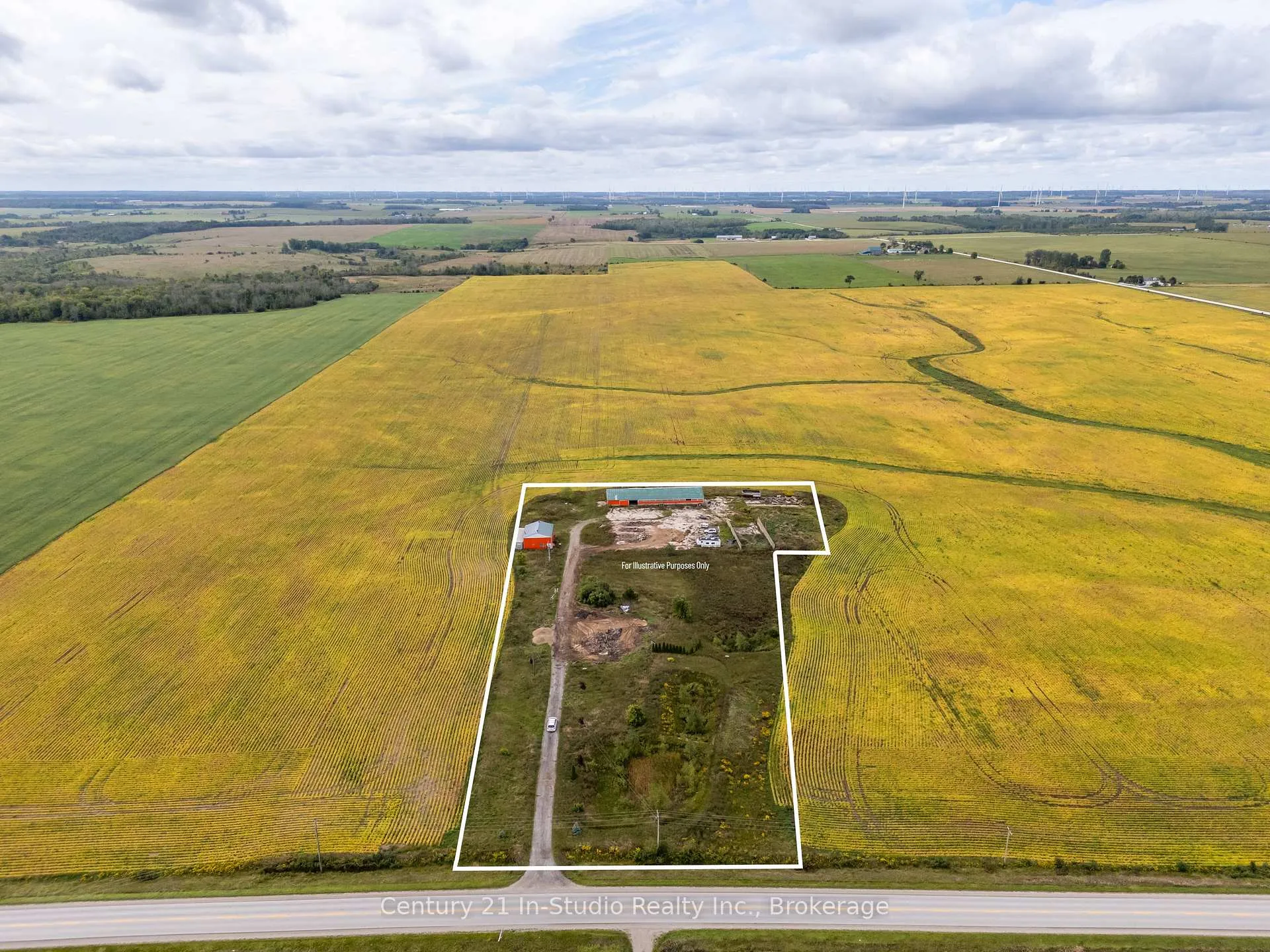 Photo of 2231 Bruce Road 40