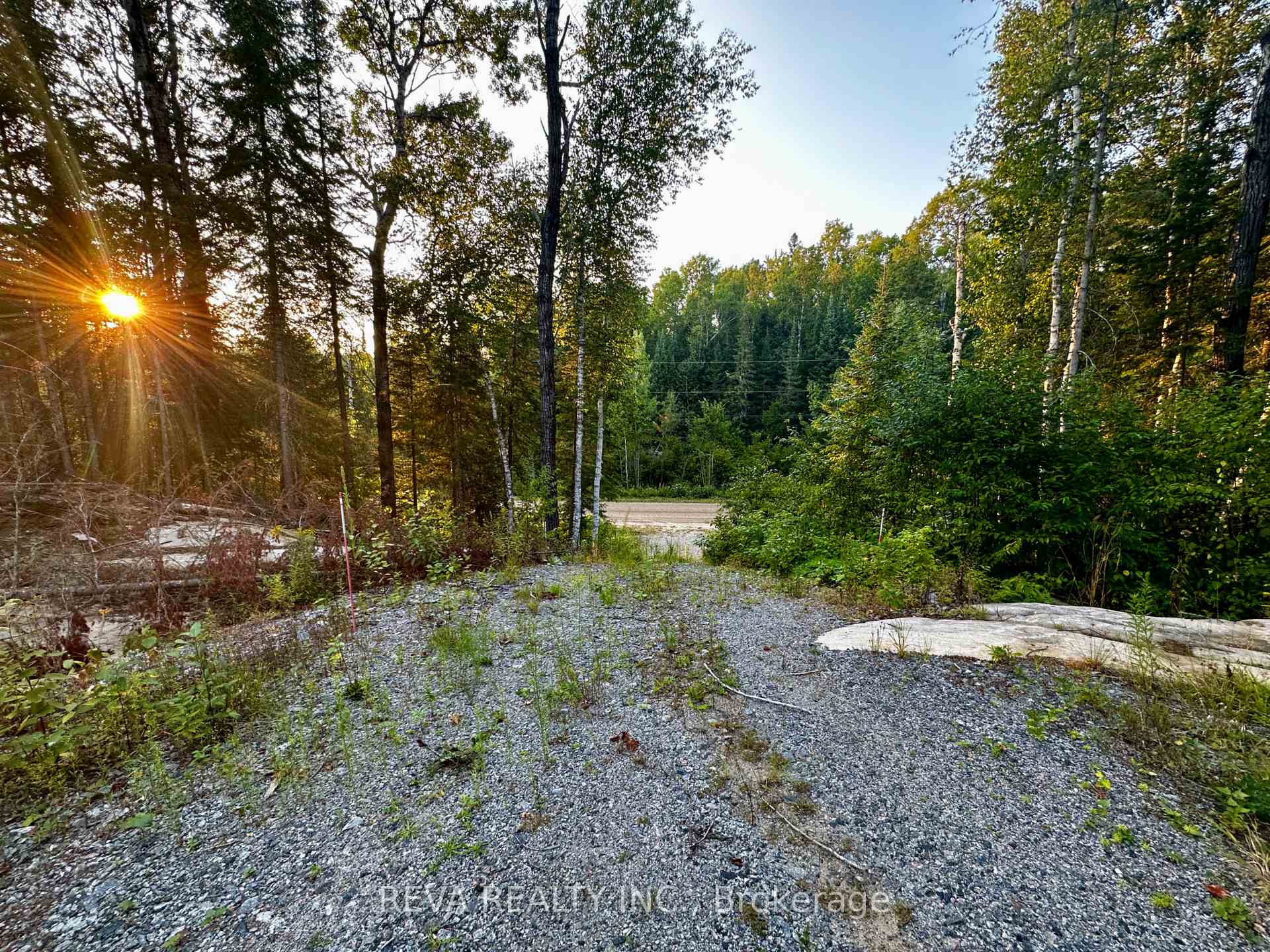 Photo 1 of 1647 & 1654 Mackenzie Lake Road, South Algonquin — HOMEH