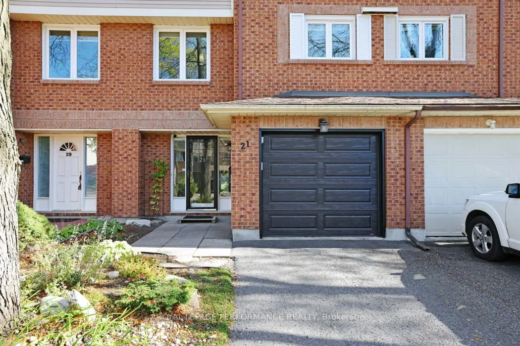 Photo 3 of 21 Arbordale Crescent, Ottawa, Centrepointe — HOMEH